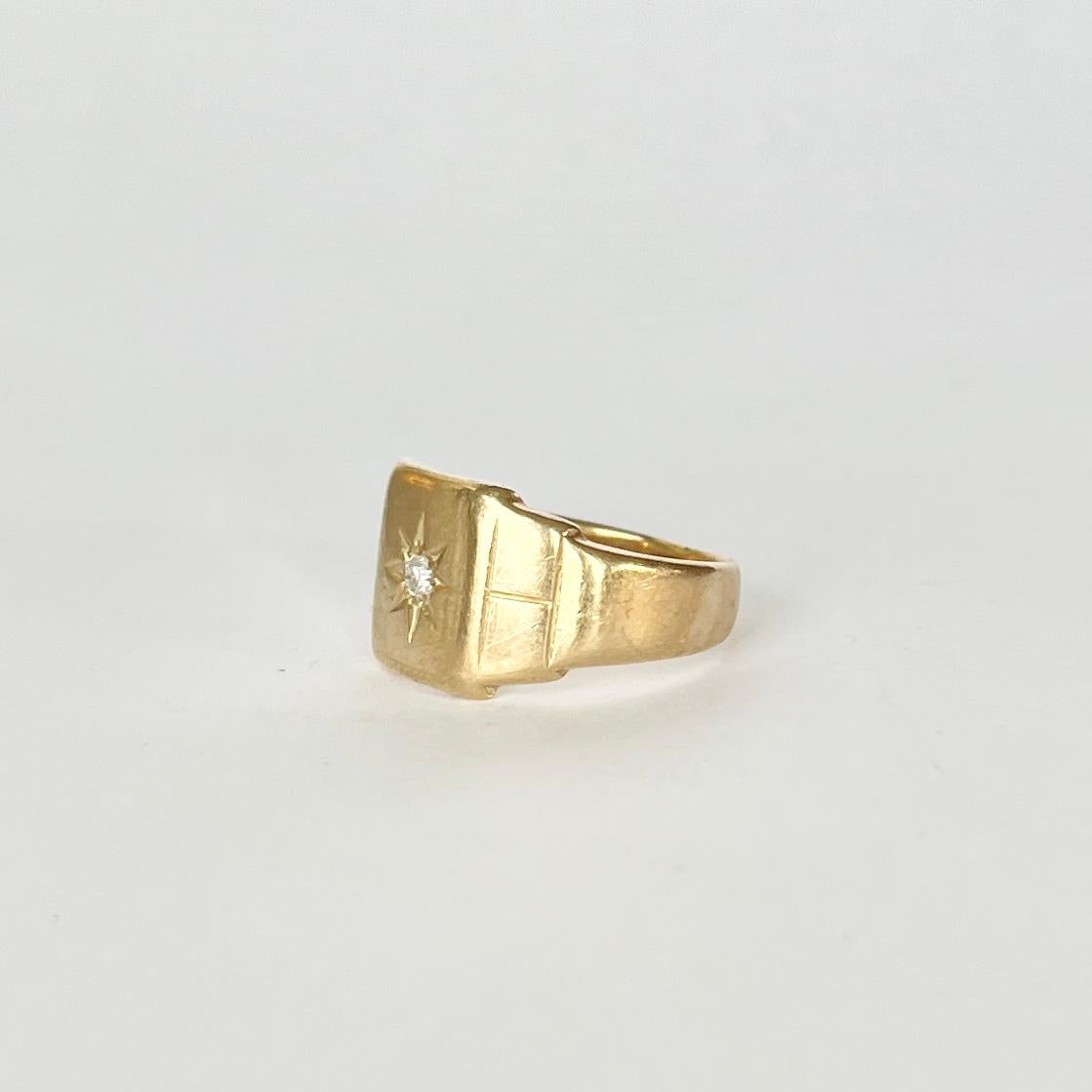 Women's or Men's Edwardian Diamond and 9 Carat Gold Ring