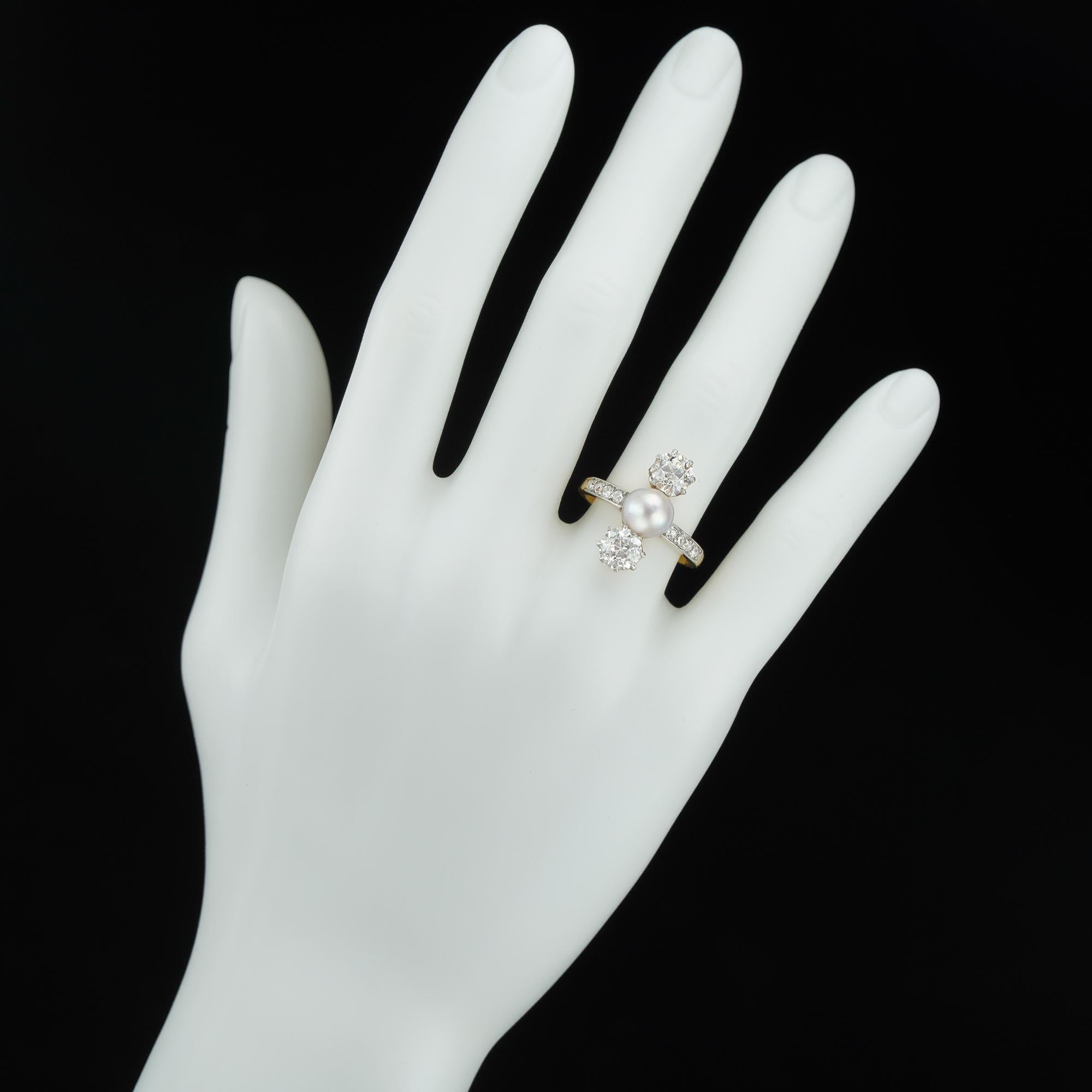 Edwardian Diamond and Cultured Pearl Three-Stone Ring For Sale 1