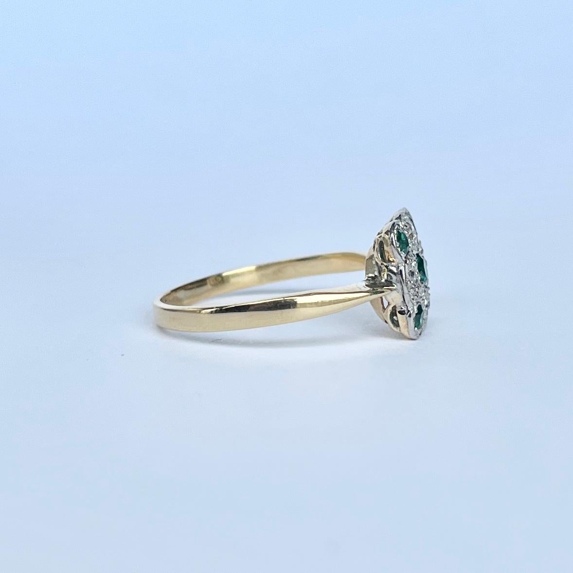 Edwardian Diamond and Demantoid Garnet 18 Carat Gold Panel Ring For Sale 2