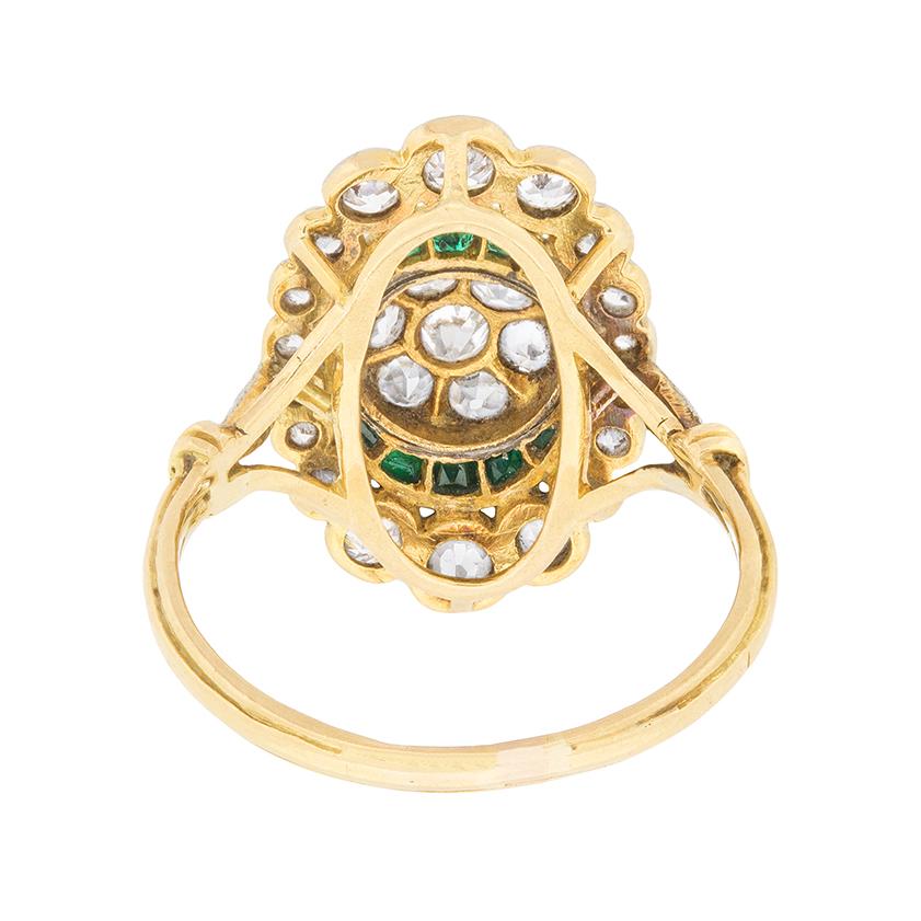 Edwardian Diamond and Emerald Cluster Ring, circa 1910 In Excellent Condition In London, GB