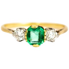 Edwardian Diamond and Emerald Three-Stone 18 Carat Gold Ring