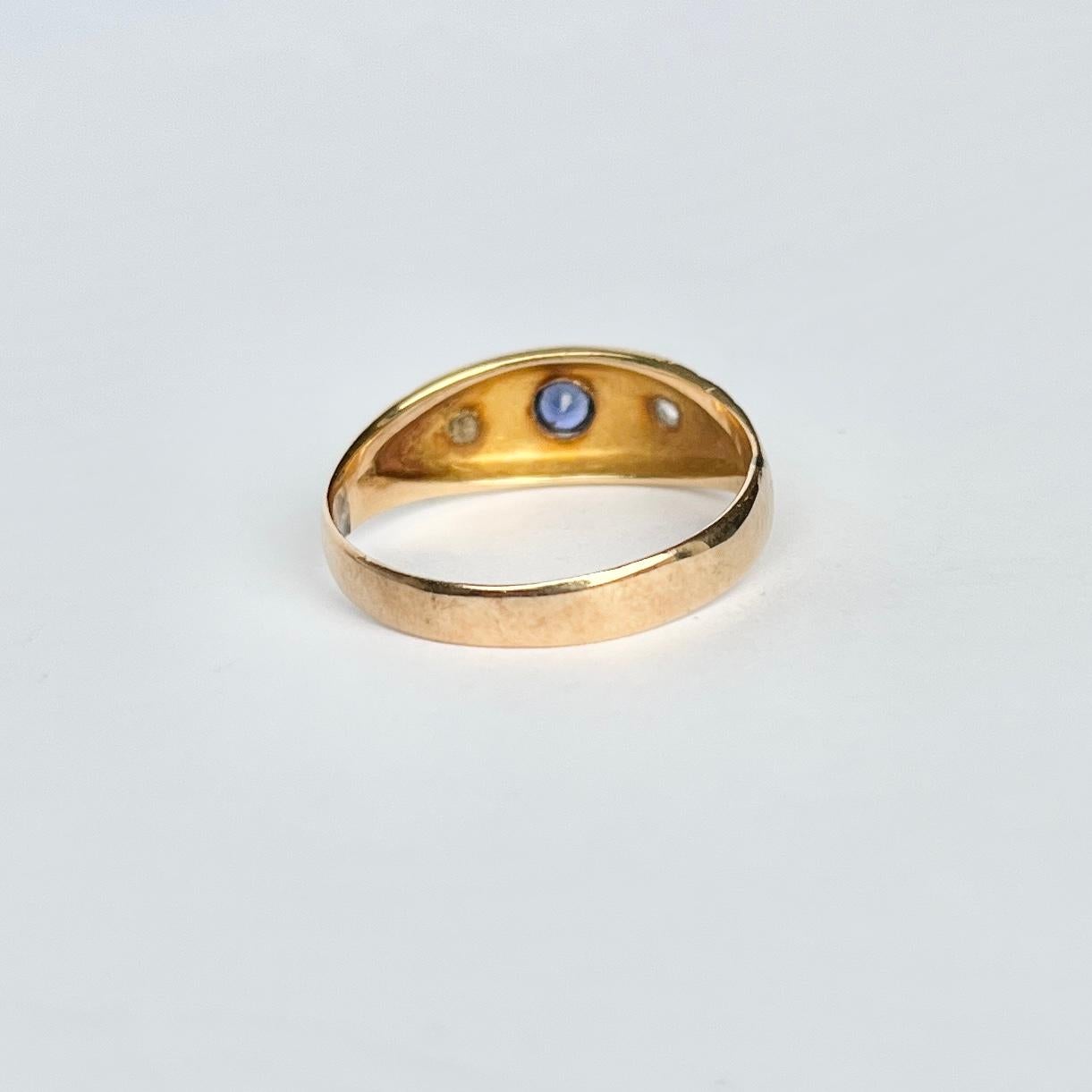 Round Cut Edwardian Diamond and Sapphire 18 Carat Gold Gypsy Ring