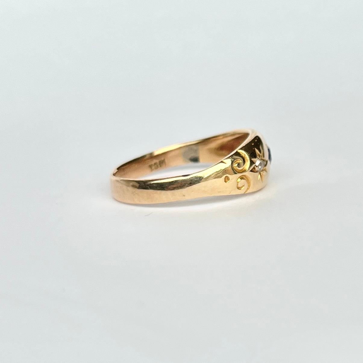Edwardian Diamond and Sapphire 18 Carat Gold Gypsy Ring In Good Condition In Chipping Campden, GB
