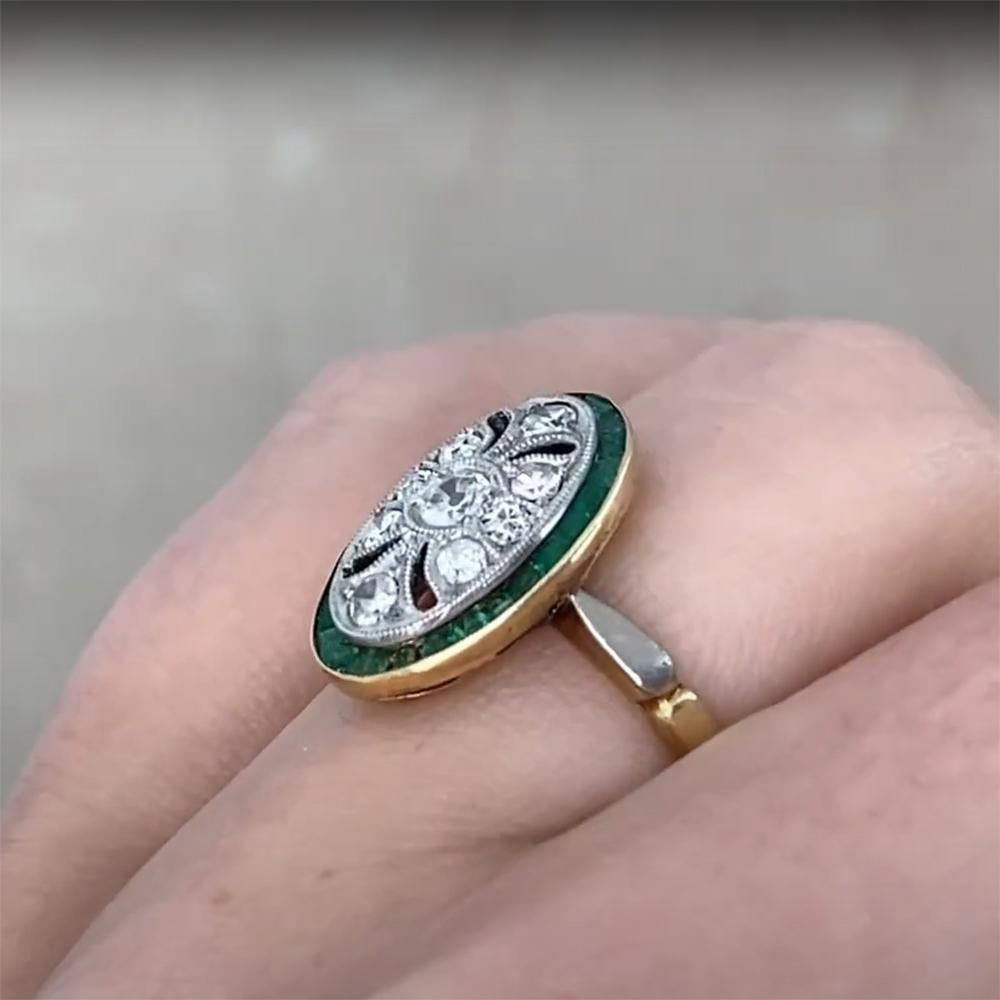 Women's Edwardian Diamond (Approx. 0.20-Carats) & Emerald Halo Ring, 18k Yellow Gold For Sale