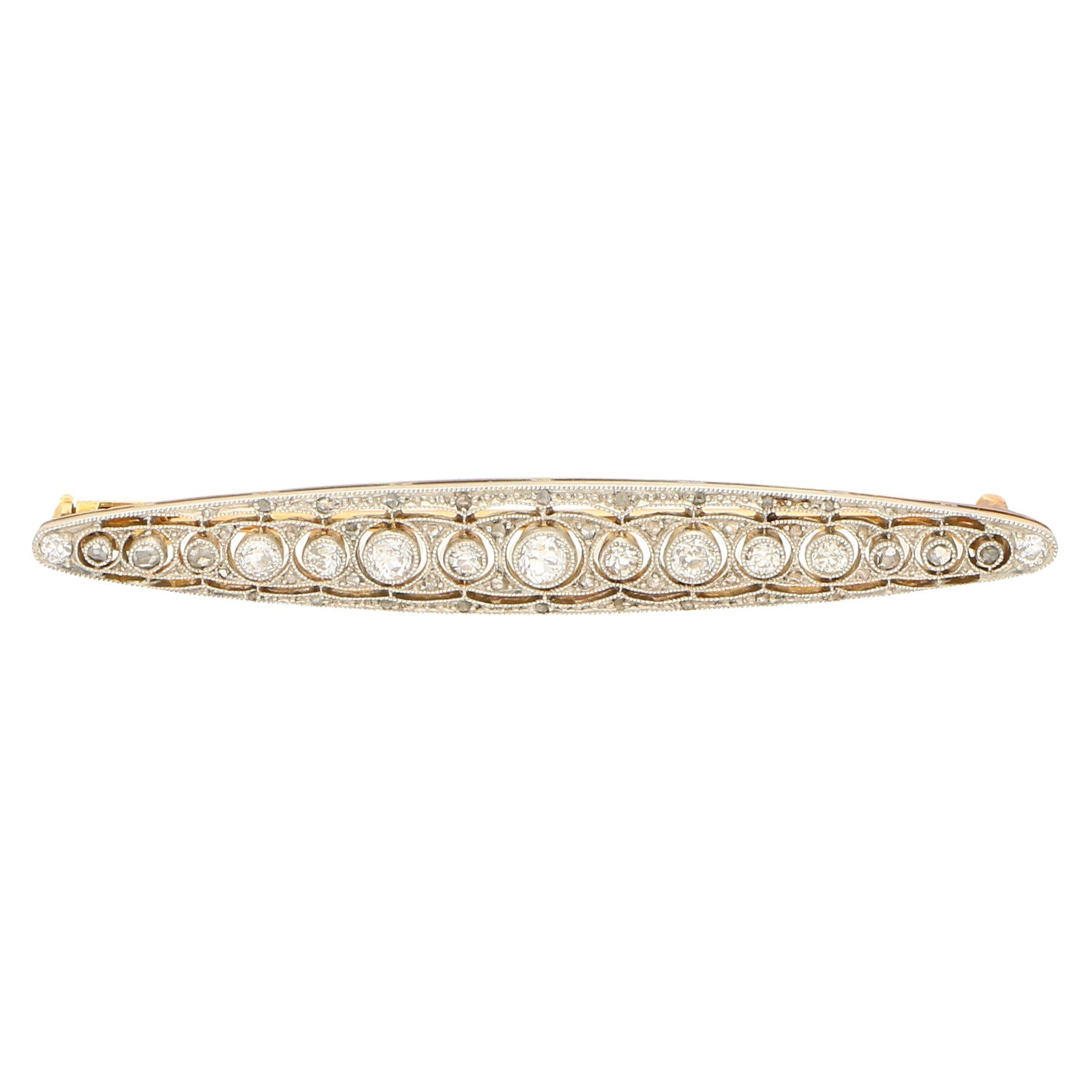 Edwardian Diamond Bar Brooch in Platinum and Yellow Gold, circa 1905 For Sale