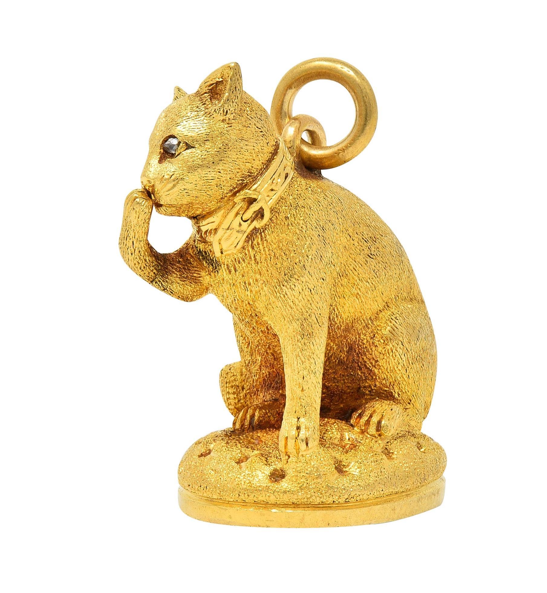 Women's or Men's Edwardian Diamond Chalcedony 18 Karat Gold Antique Cat Intaglio Fob Pendant