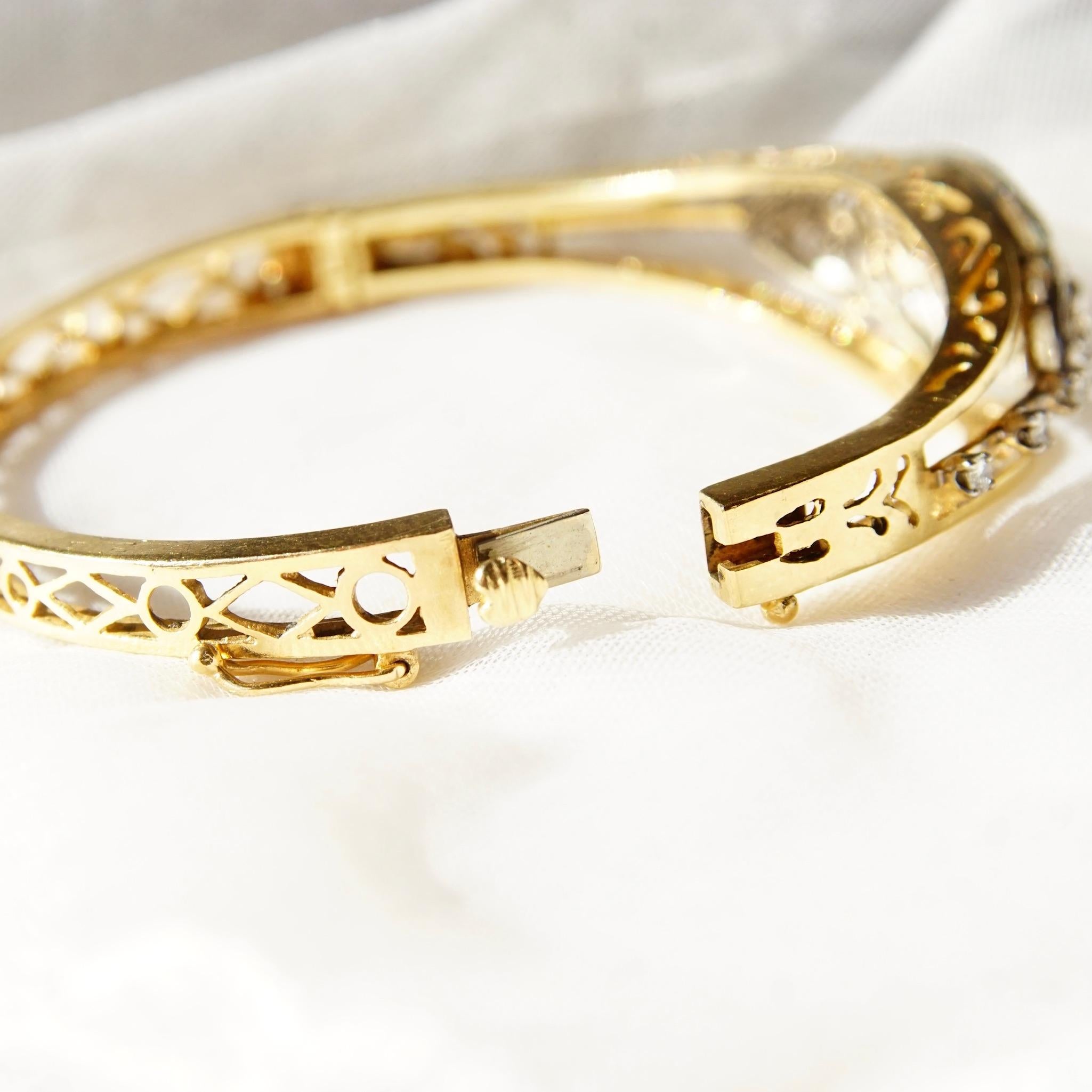 Bracelet jonc édouardien en or jaune 14 carats et platine avec grappe de diamants en vente 1
