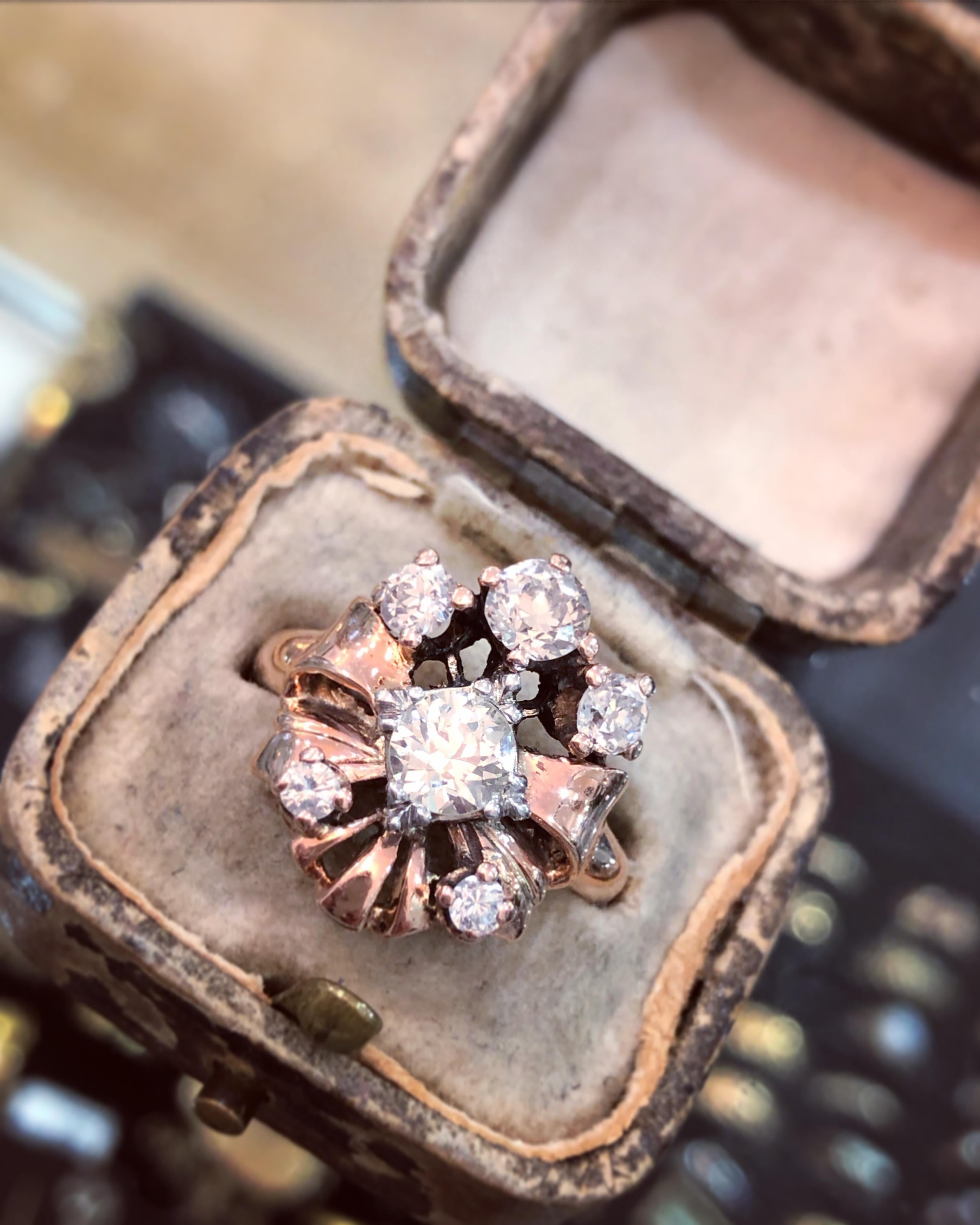 Edwardian Diamond Cluster Ring, circa 1910 For Sale 3