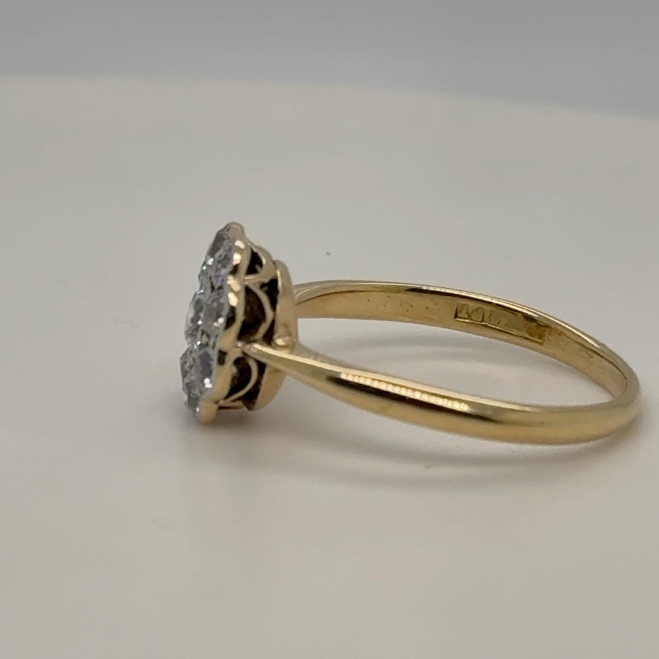 Taille ronde Bague grappe édouardienne marguerite en or jaune 18 carats et platine, circa 1920 en vente