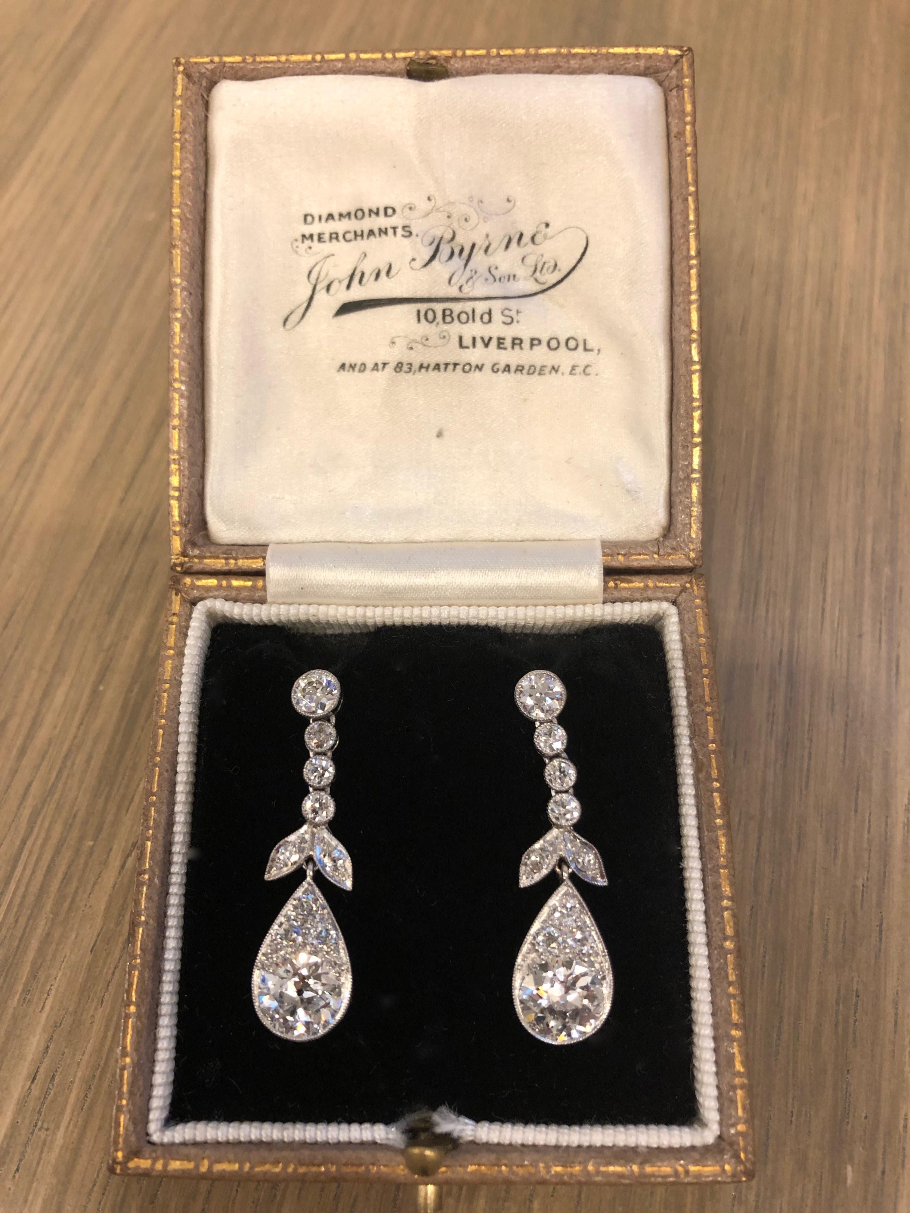 Edwardian Diamond Drop Earrings In Excellent Condition For Sale In New York, NY