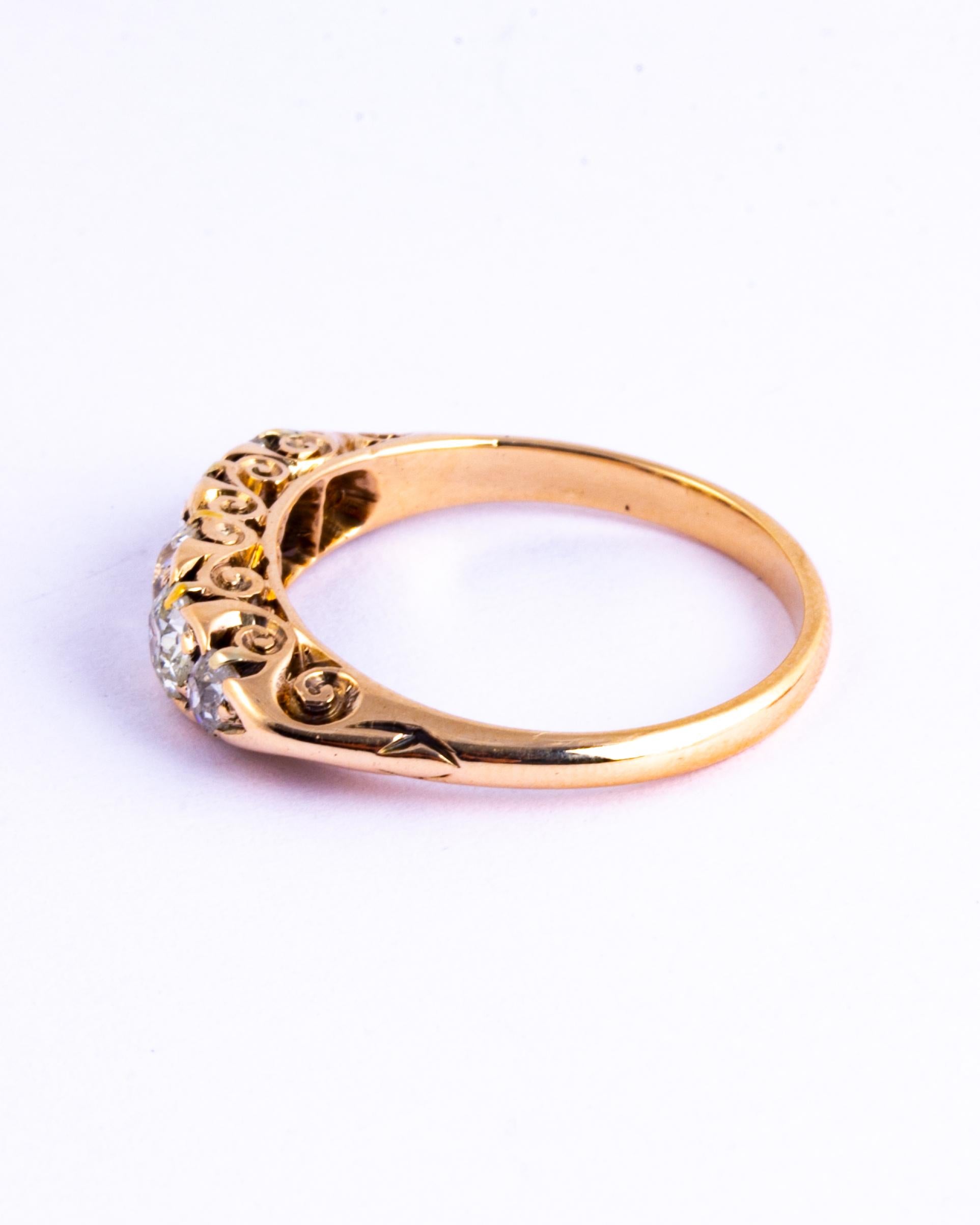 Round Cut Edwardian Diamond Five-Stone 18 Carat Gold Ring