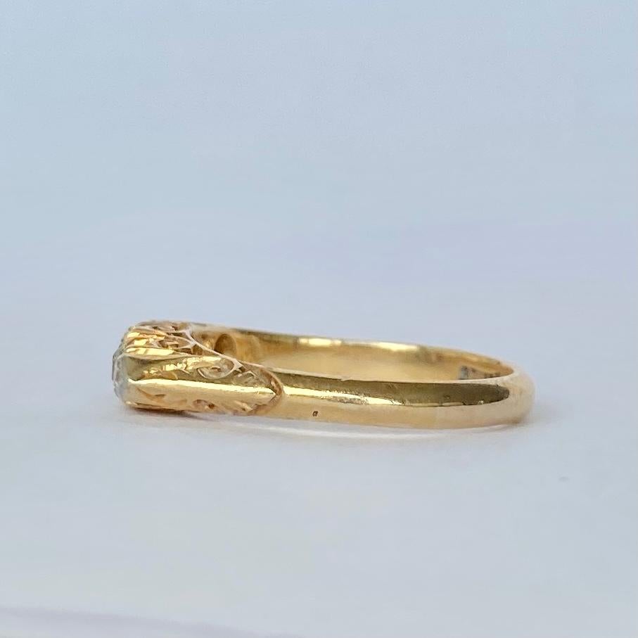 Round Cut Edwardian Diamond Five-Stone 18 Carat Gold Ring