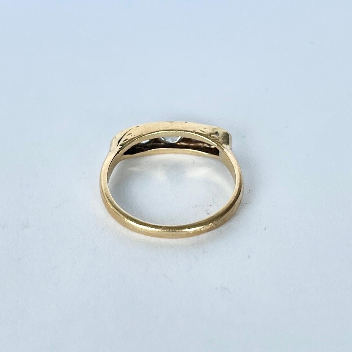 Round Cut Edwardian Diamond Five-Stone 18 Carat Gold Ring