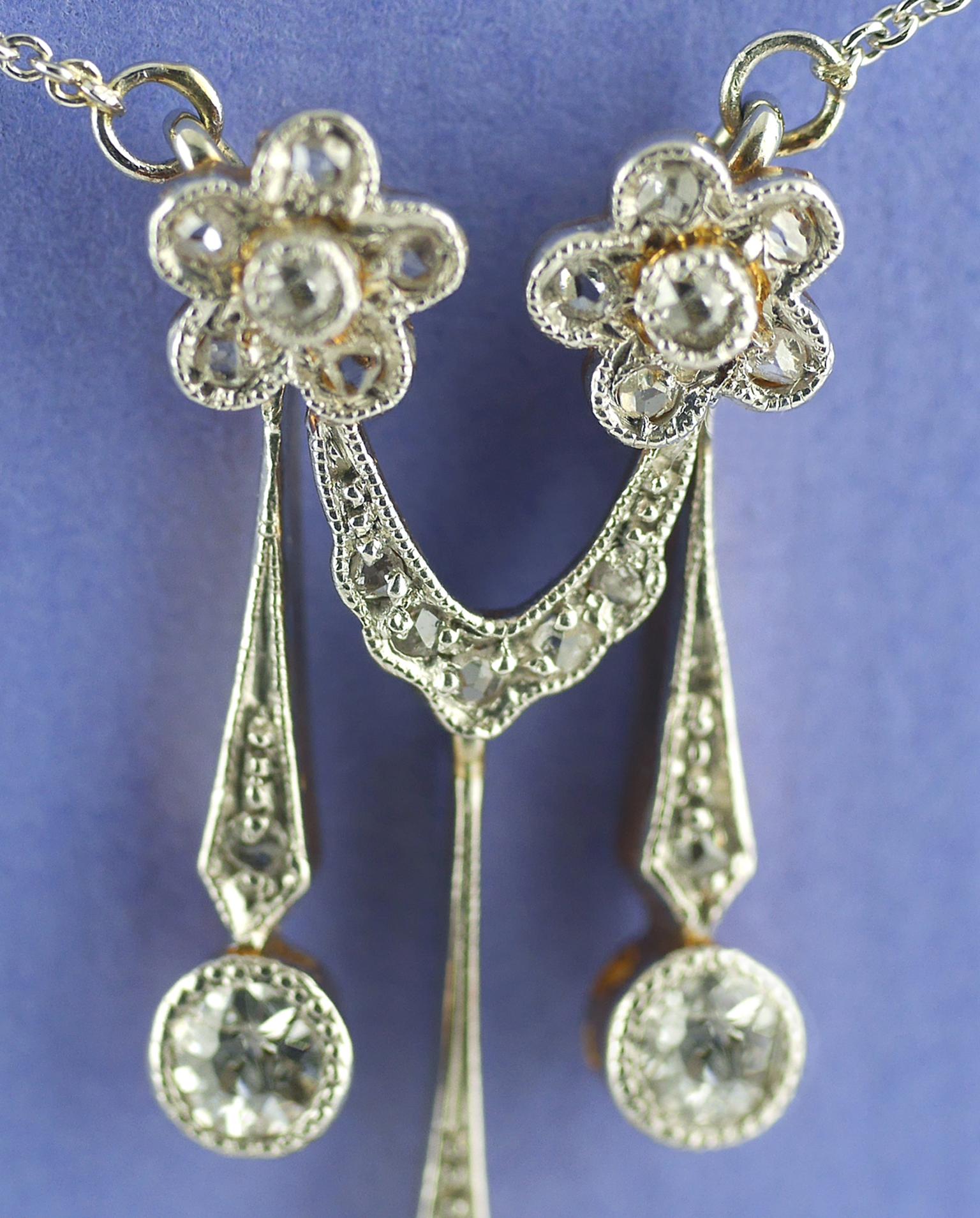 Edwardian, Diamond, Gold and Platinum Double Drop Pendant, circa 1910 For Sale 4