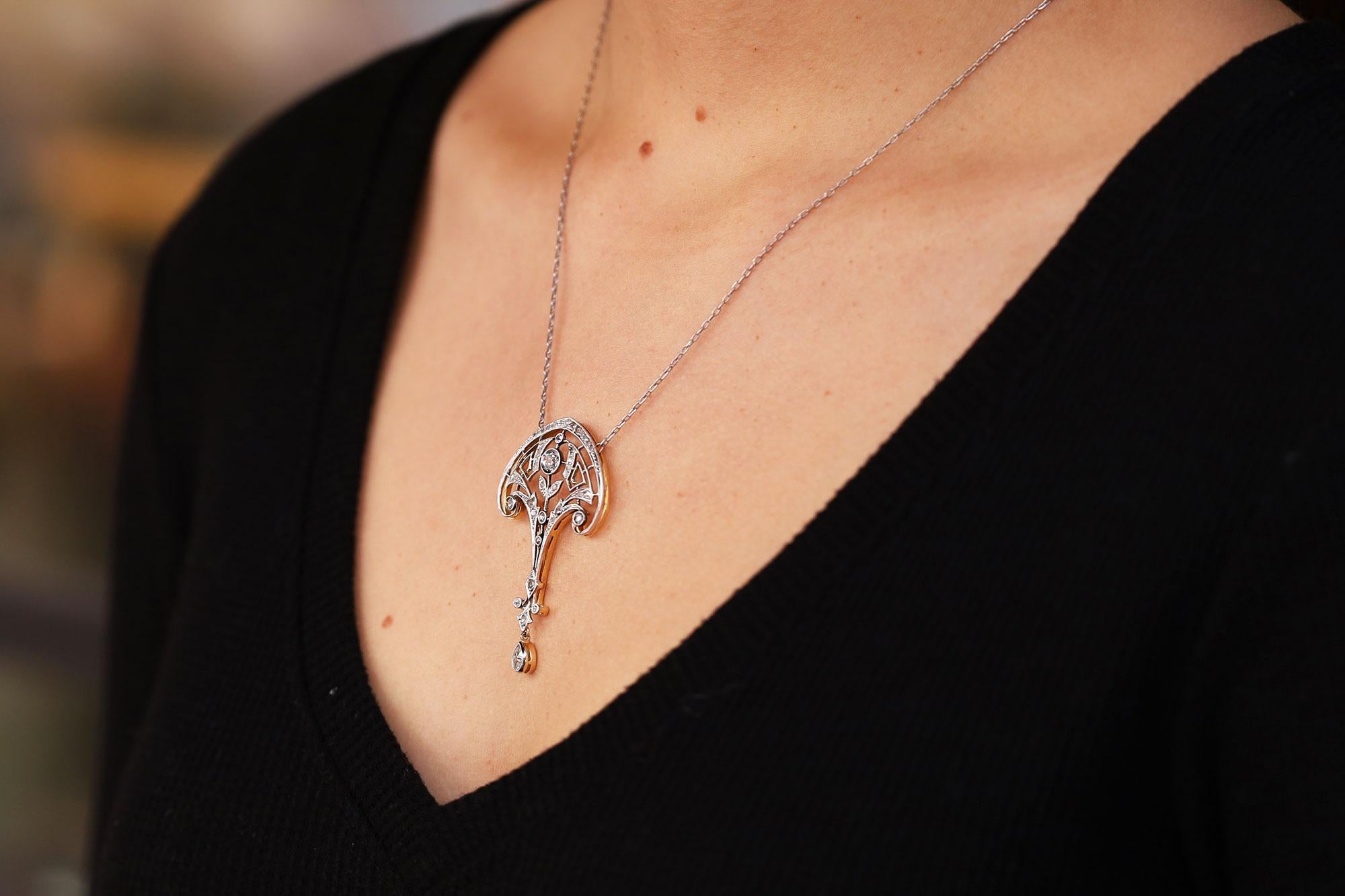 Taglio a rosa Collana con ciondolo in platino con diamante edoardiano Lavalier in vendita