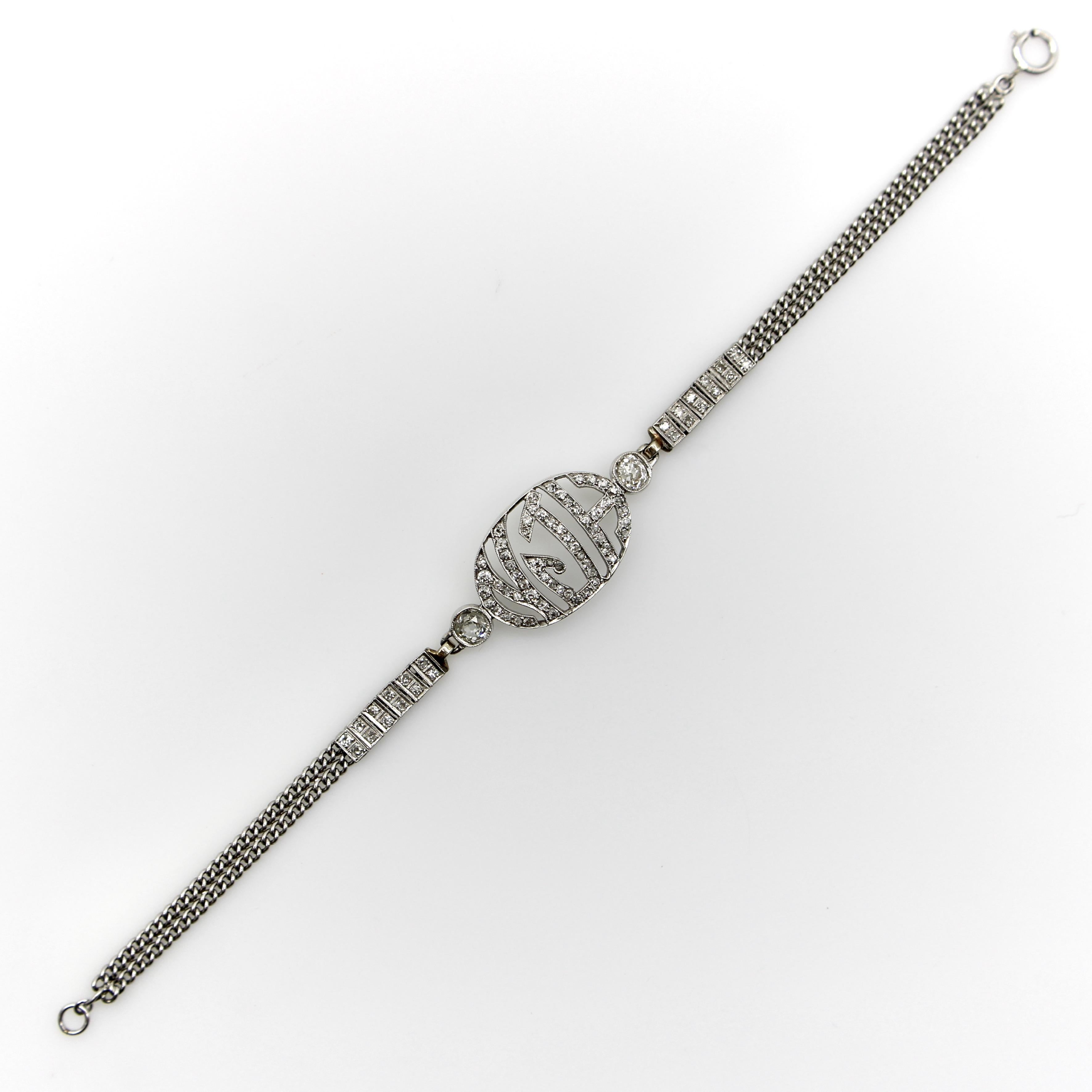Bracciale Monogram con diamante edoardiano in oro bianco 10 carati In condizioni buone in vendita a Venice, CA