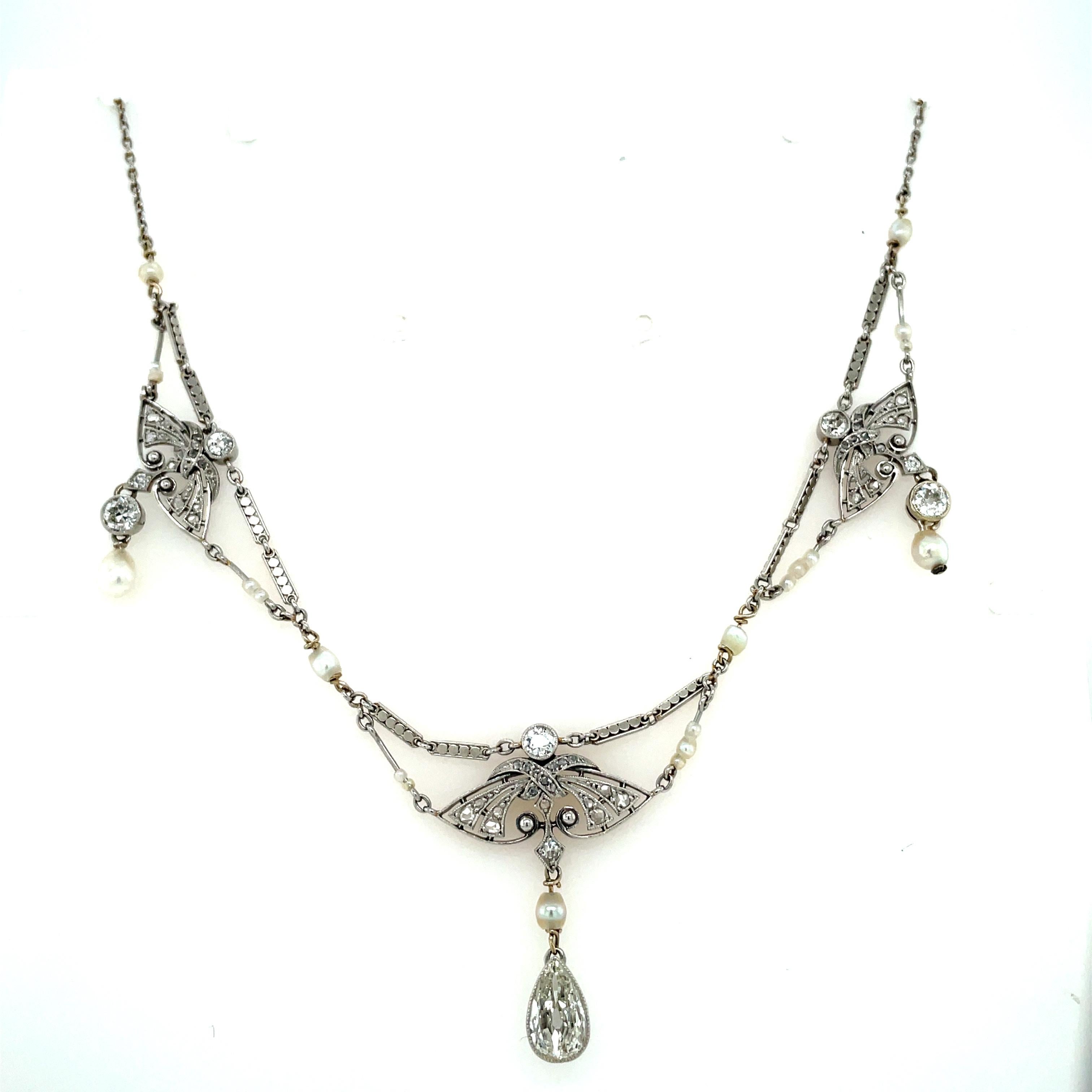 Edwardian Diamond Natural Pearls Necklace in Platinum In Excellent Condition For Sale In Napoli, Italy