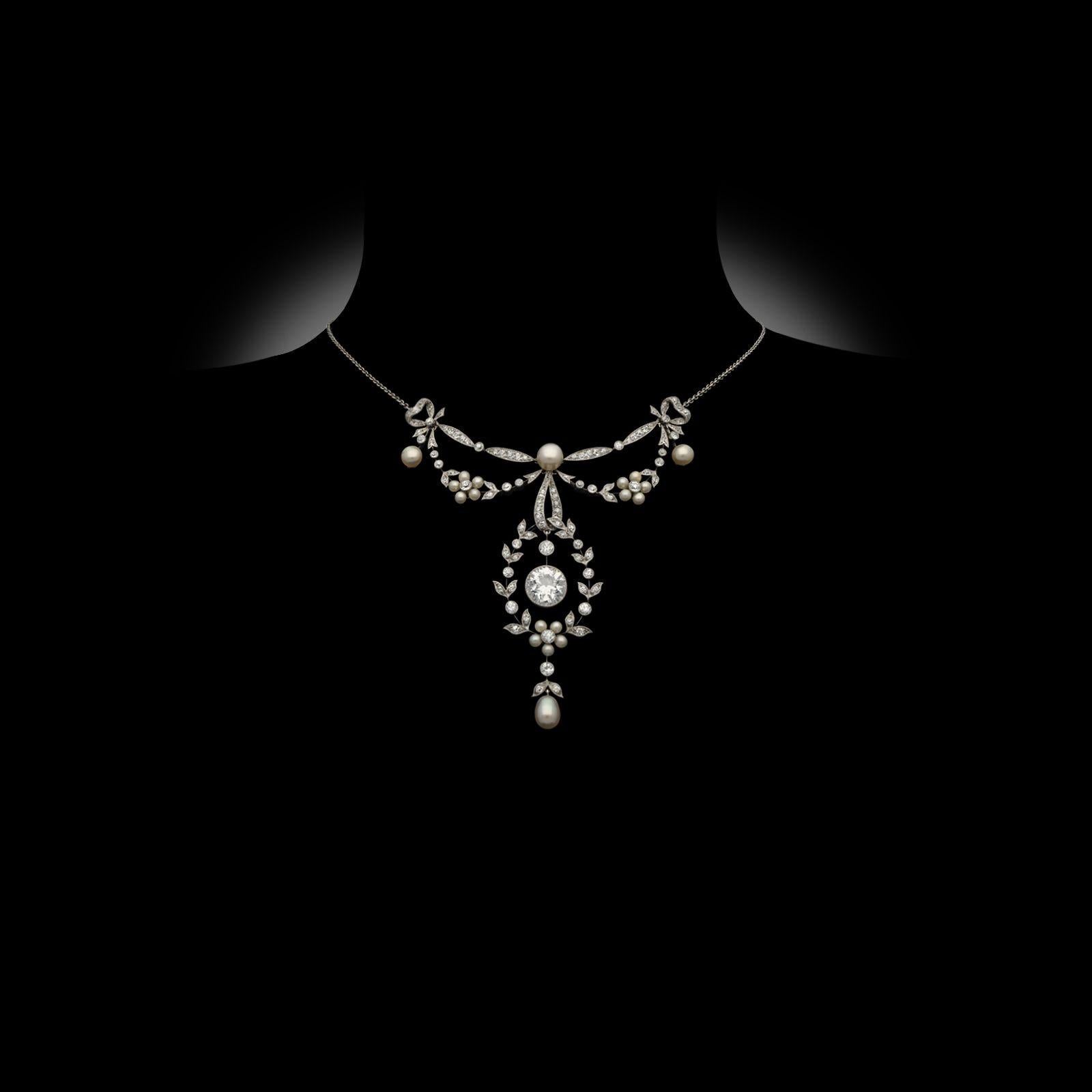 Old European Cut Edwardian Diamond, Pearl and Platinum Garland Necklace circa 1910 For Sale