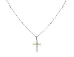 Collier station édouardien pendentif croix ancienne en platine, diamant et perle