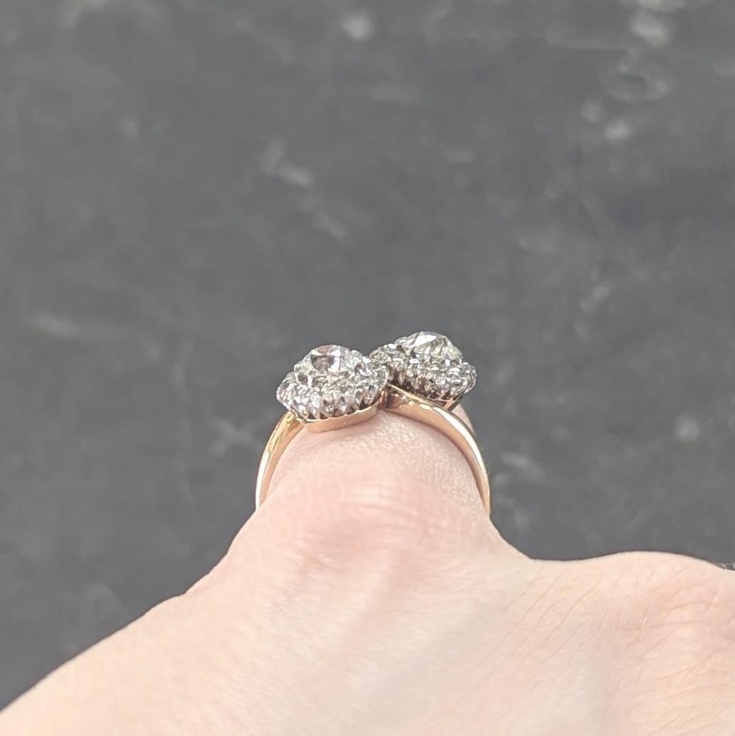 Edwardian Diamond Platinum 14K Yellow Gold Antique Bypass Toi-Et-Moi Halo Ring For Sale 2