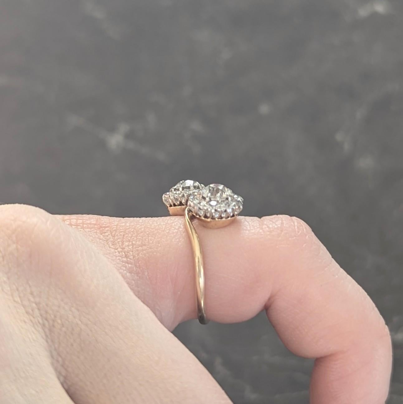 Edwardian Diamond Platinum 14K Yellow Gold Antique Bypass Toi-Et-Moi Halo Ring For Sale 3