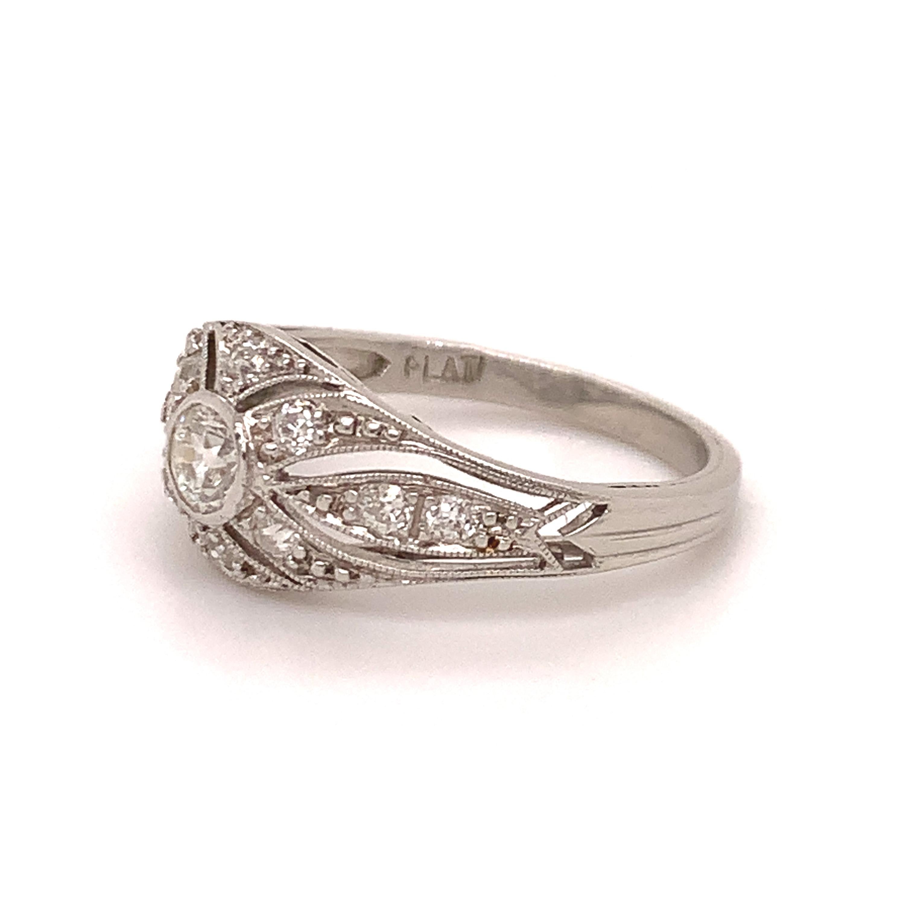 Édouardien Bague de fiançailles édouardienne en platine et diamants en vente