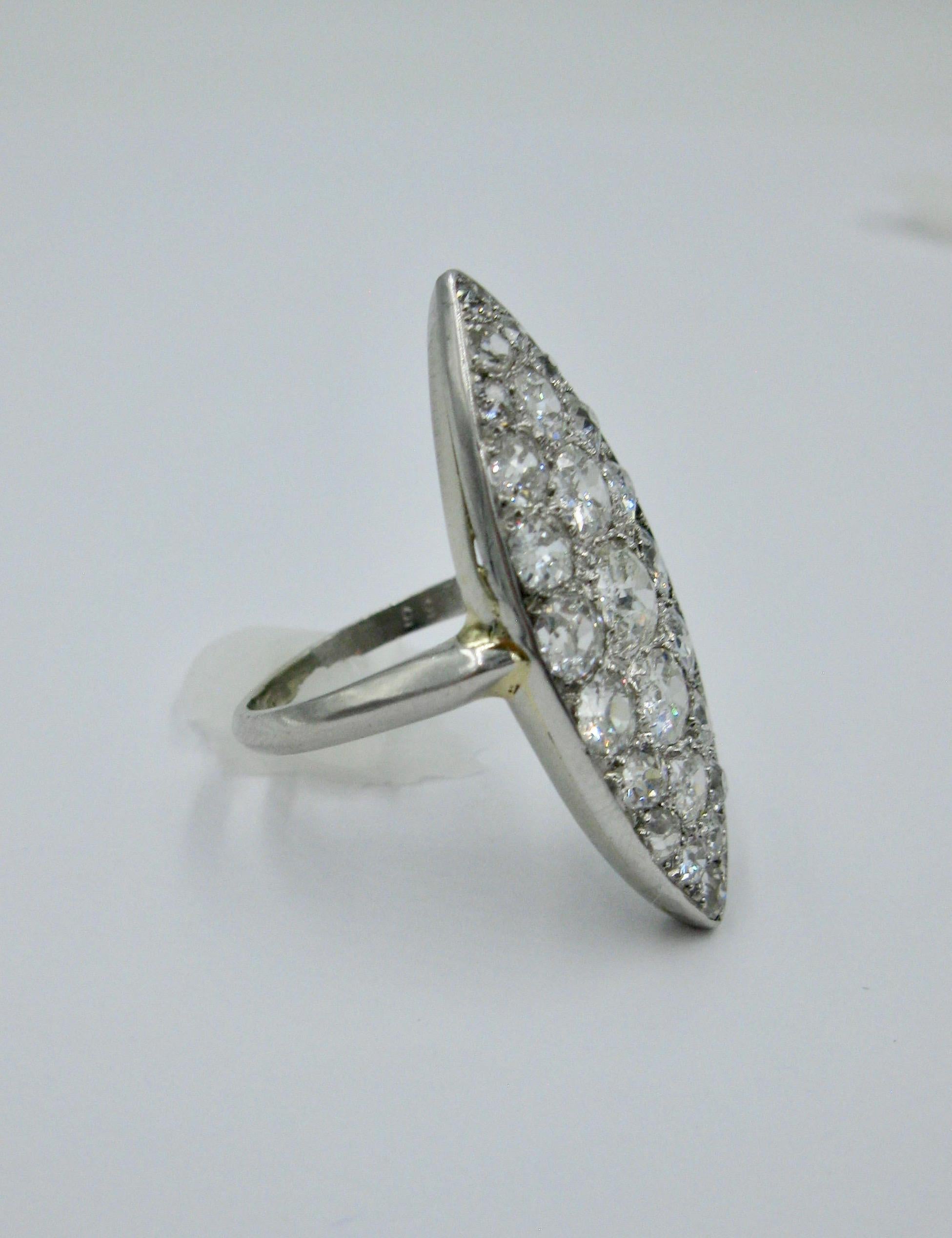 Edwardian Diamond Platinum Ring 3.5 Carat Navette Wedding Engagement Cocktail For Sale 1