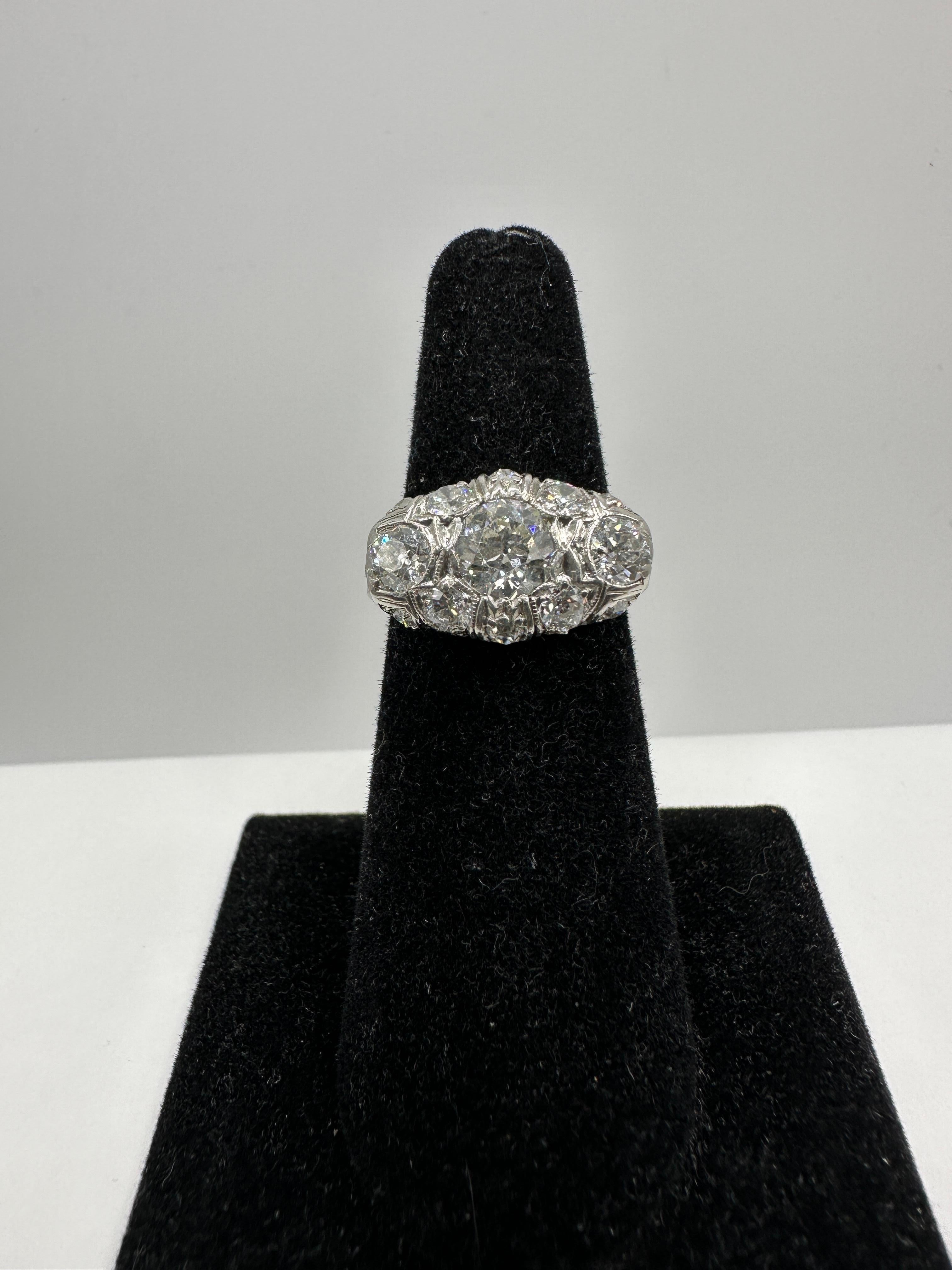 Anillo Eduardiano de Platino y Diamantes en venta 3