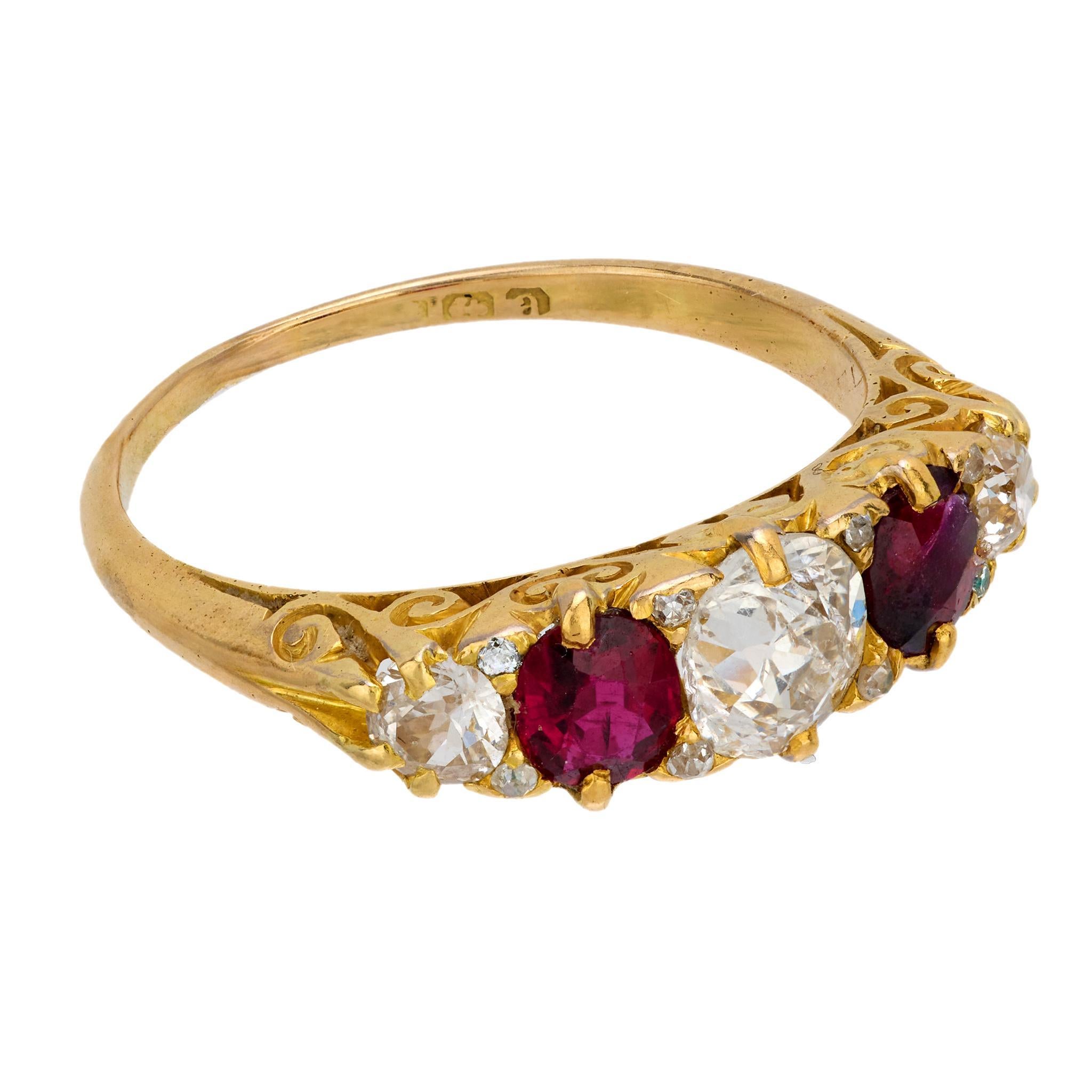 Edwardian diamond ruby 18k yellow gold 5 stone ring In Good Condition For Sale In Beverly Hills, CA