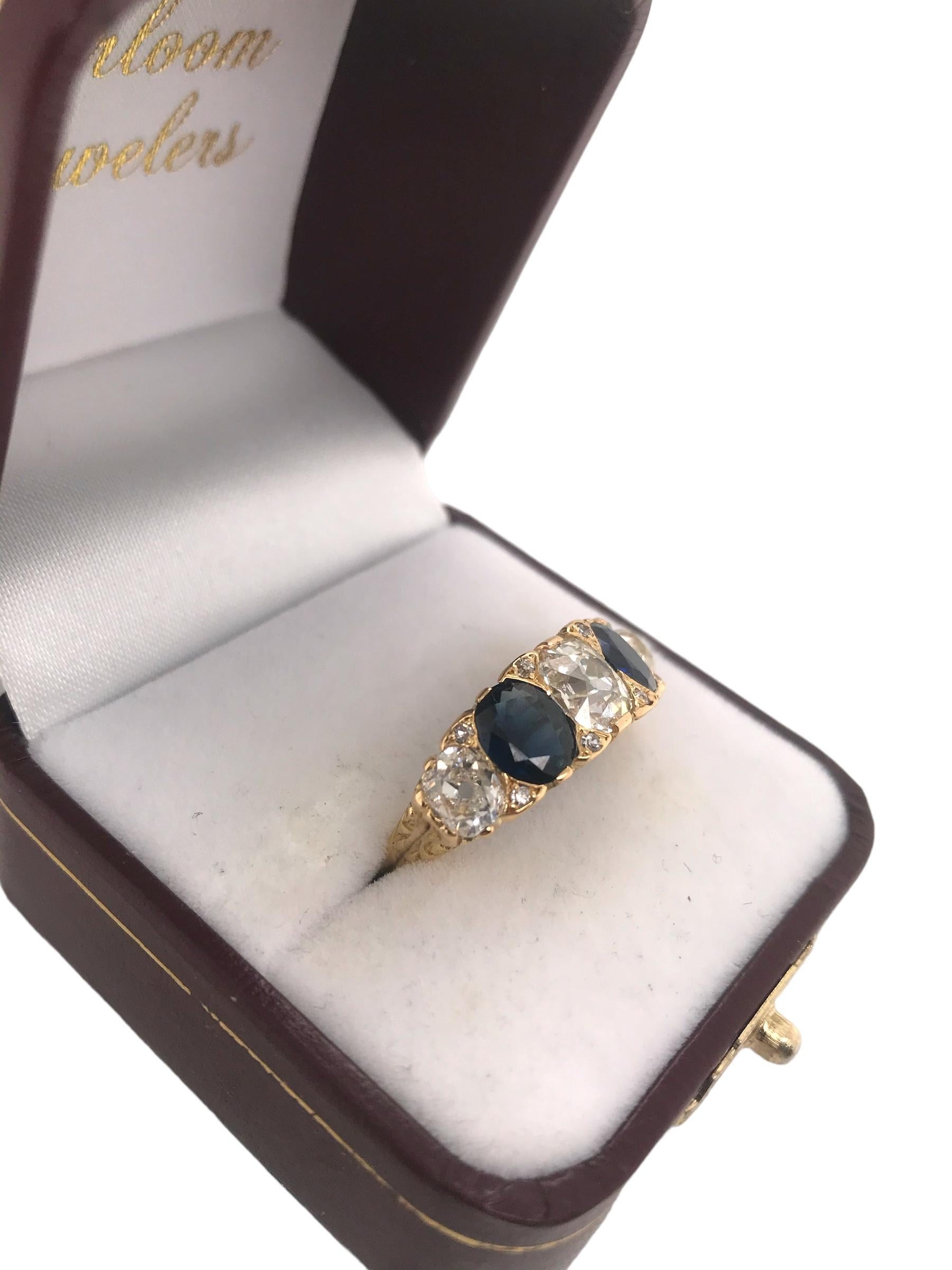 Edwardianischer Diamant & Saphir 5 Stone Ring im Angebot 7