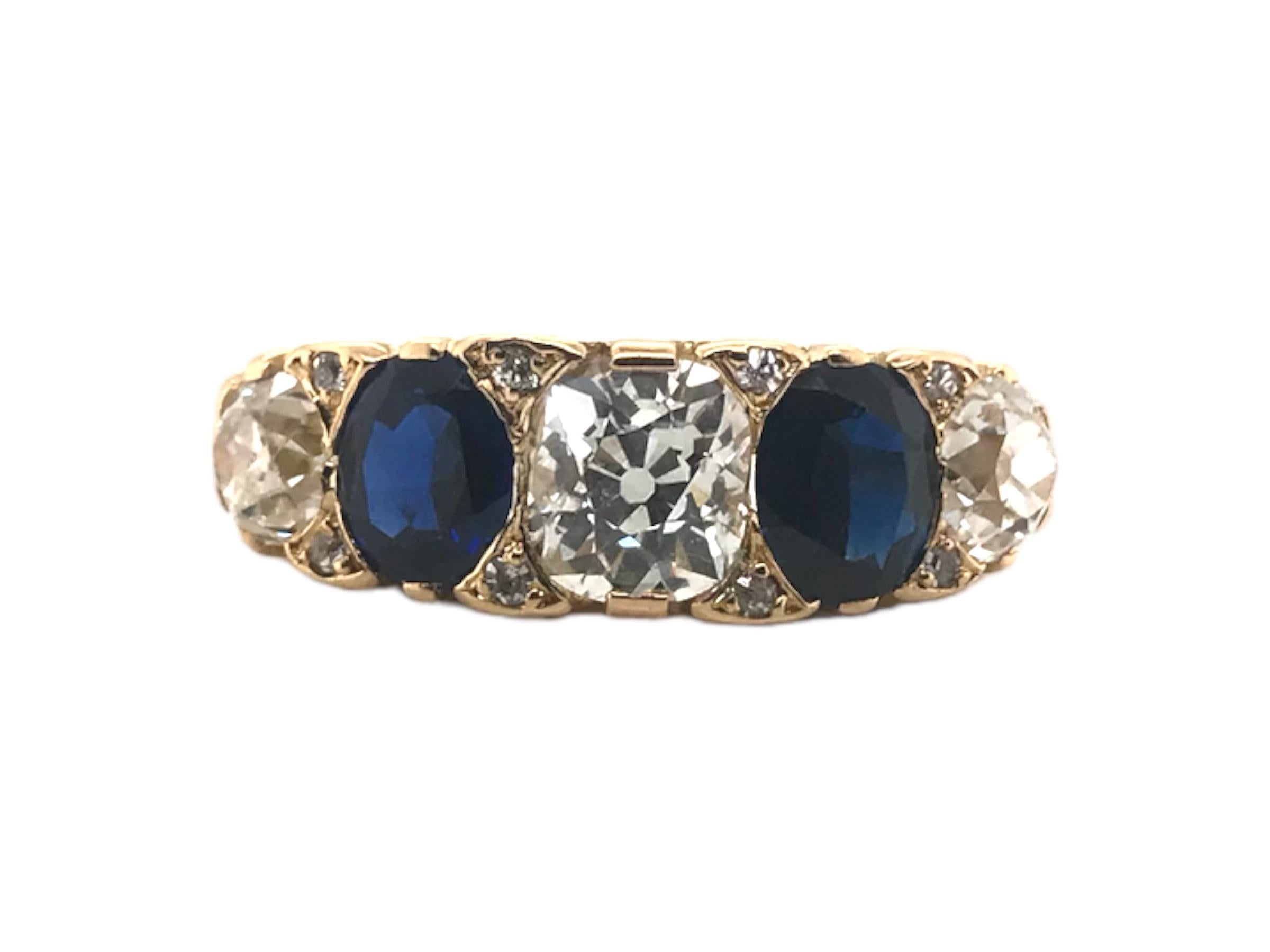 Edwardianischer Diamant & Saphir 5 Stone Ring im Zustand „Gut“ im Angebot in Montgomery, AL