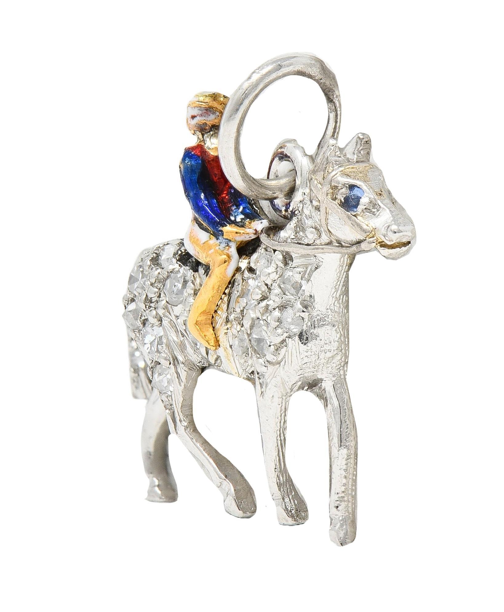 Taille ronde Breloque Edwardienne Diamant Saphir Émail Or 18K Platine Cheval de Course Antique en vente