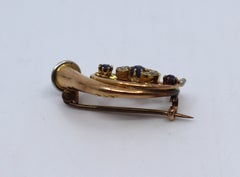 Edwardian Diamond and Sapphire Gold Hunting Horn Brooch
