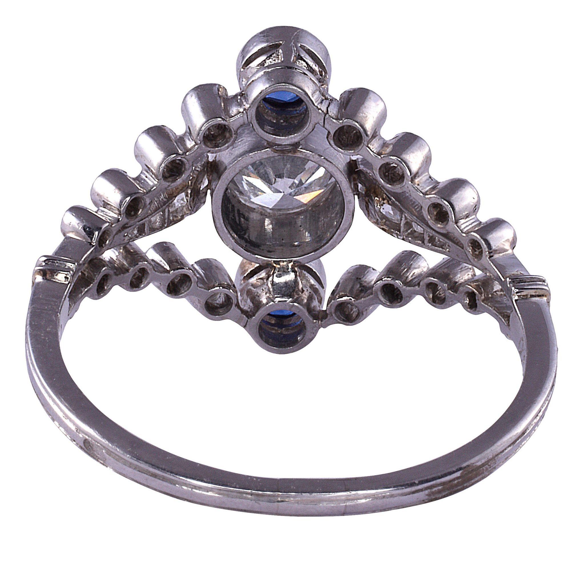 Round Cut Edwardian Diamond & Sapphire Platinum Ring For Sale
