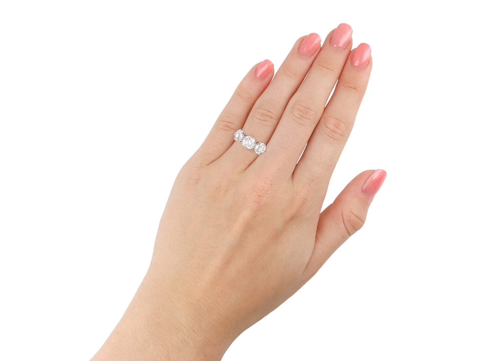 Women's Edwardian Diamond Three Stone Ring, circa 1910. For Sale