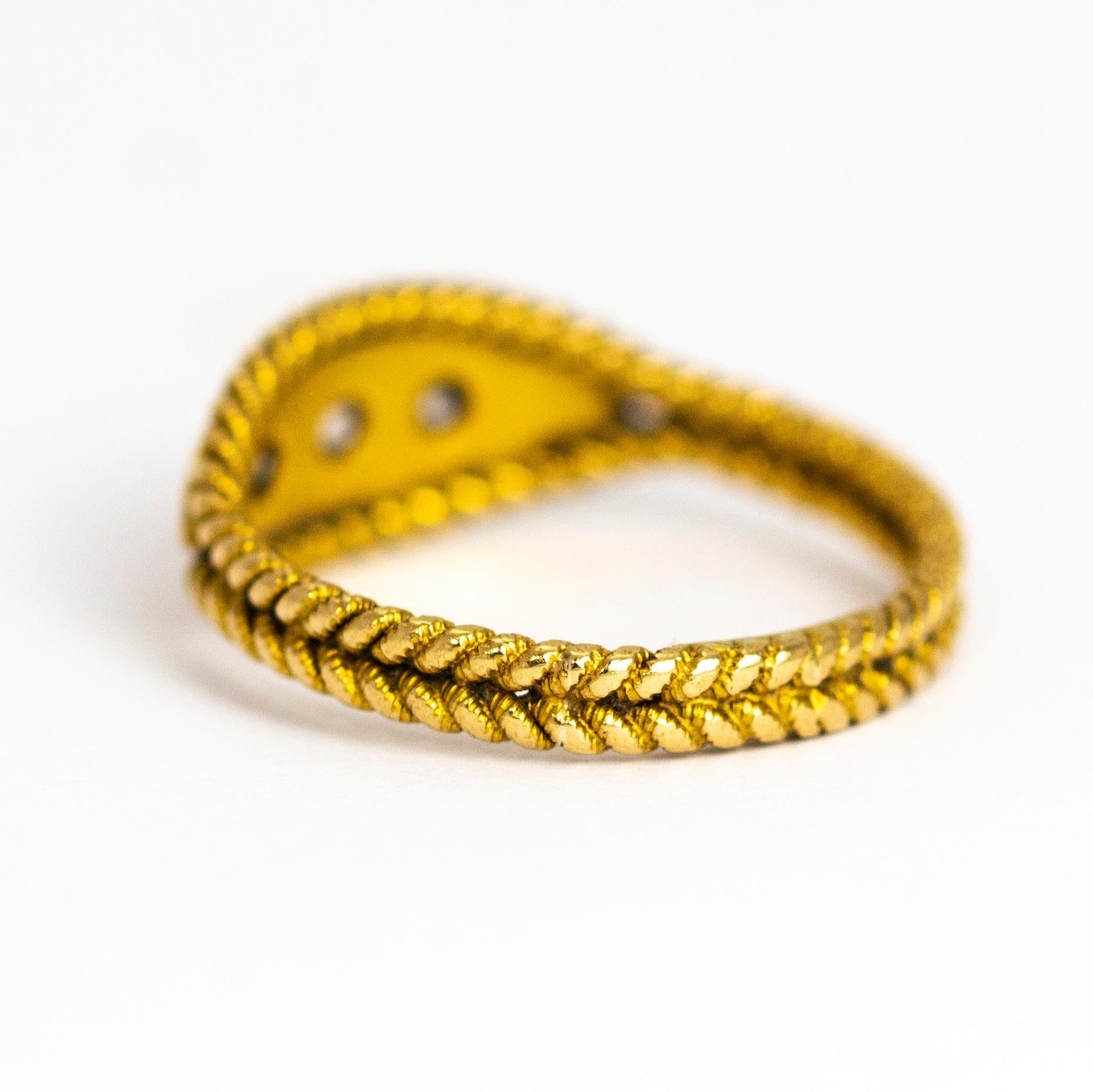 Edwardian Diamond Three-Stone Ring with Double Rope Twisted Band In Good Condition In Chipping Campden, GB