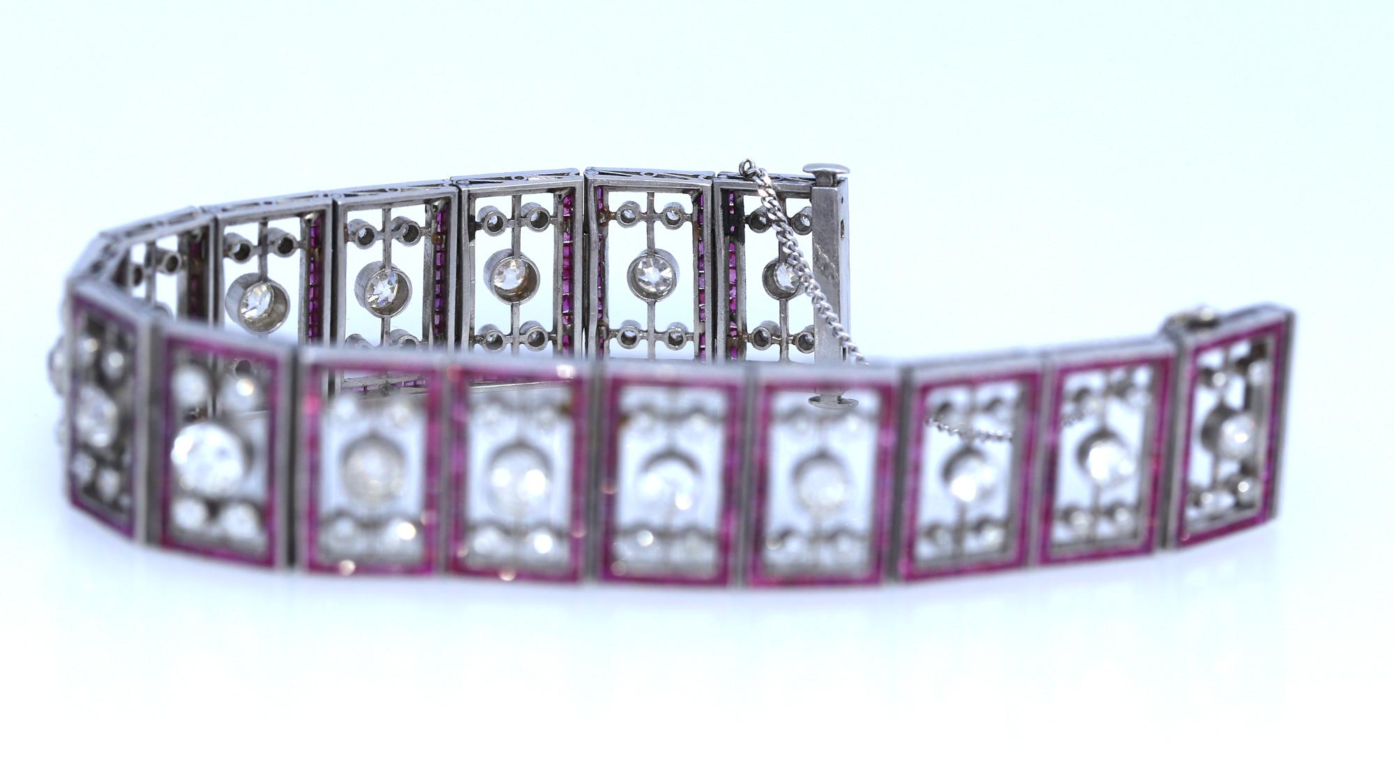 Edwardian 6.25 Carat Diamonds Rubies Art Deco Platinum Bracelet, 1920 3
