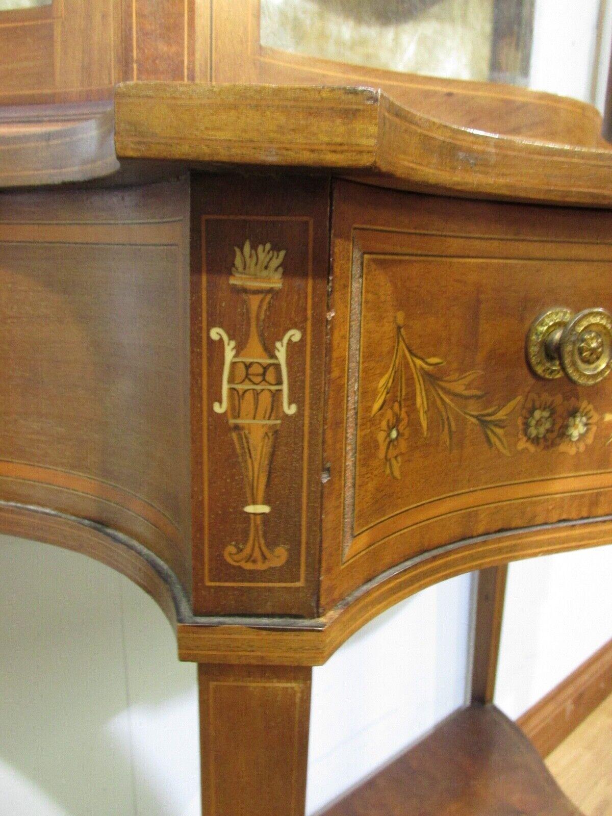 Vitrine édouardienne bibliothèque incrustée en acajou 1900 Bon état - En vente à Potters Bar, GB