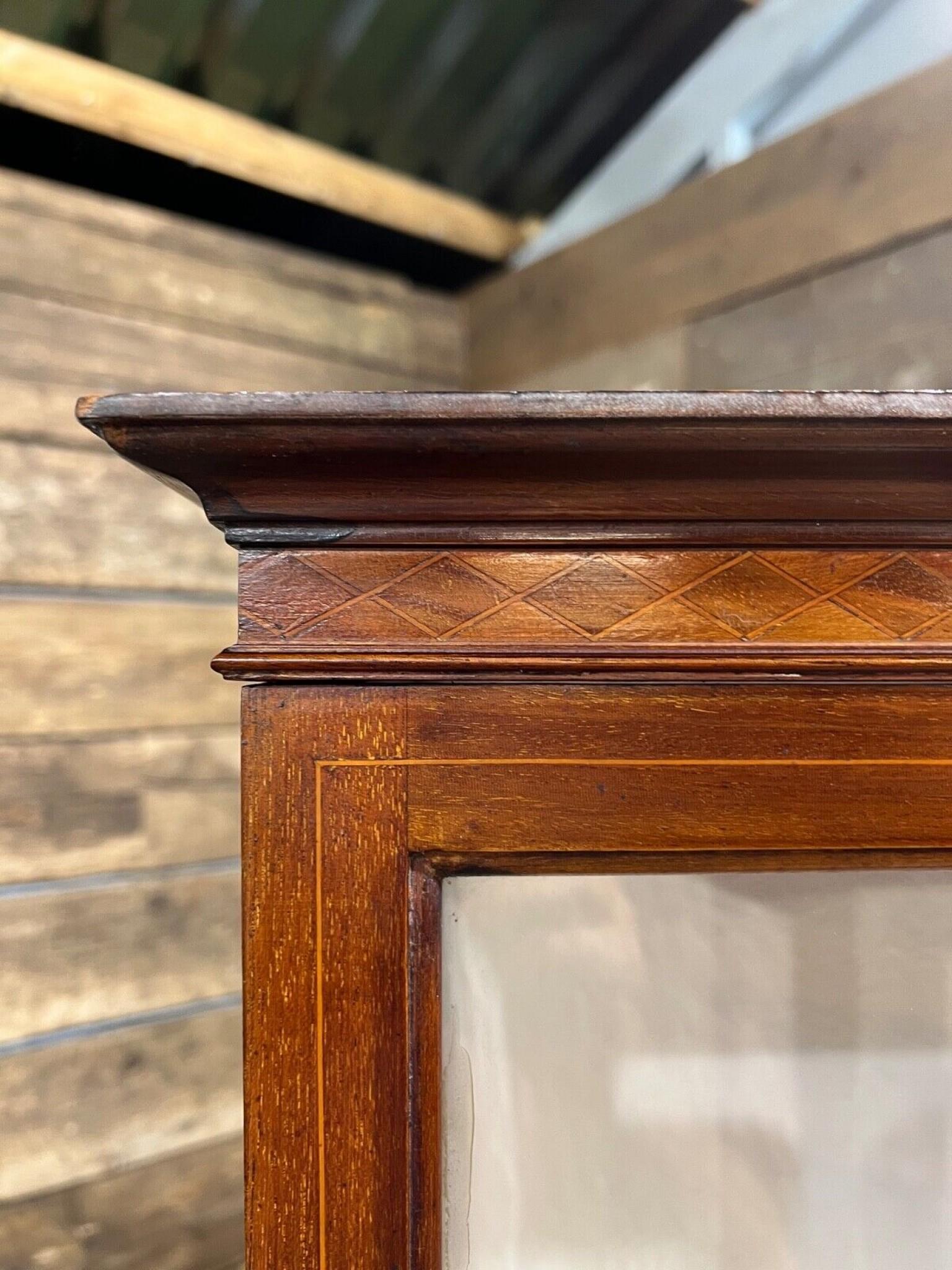 Edwardian Display Cabinet Mahogany 1900 Inlay 4