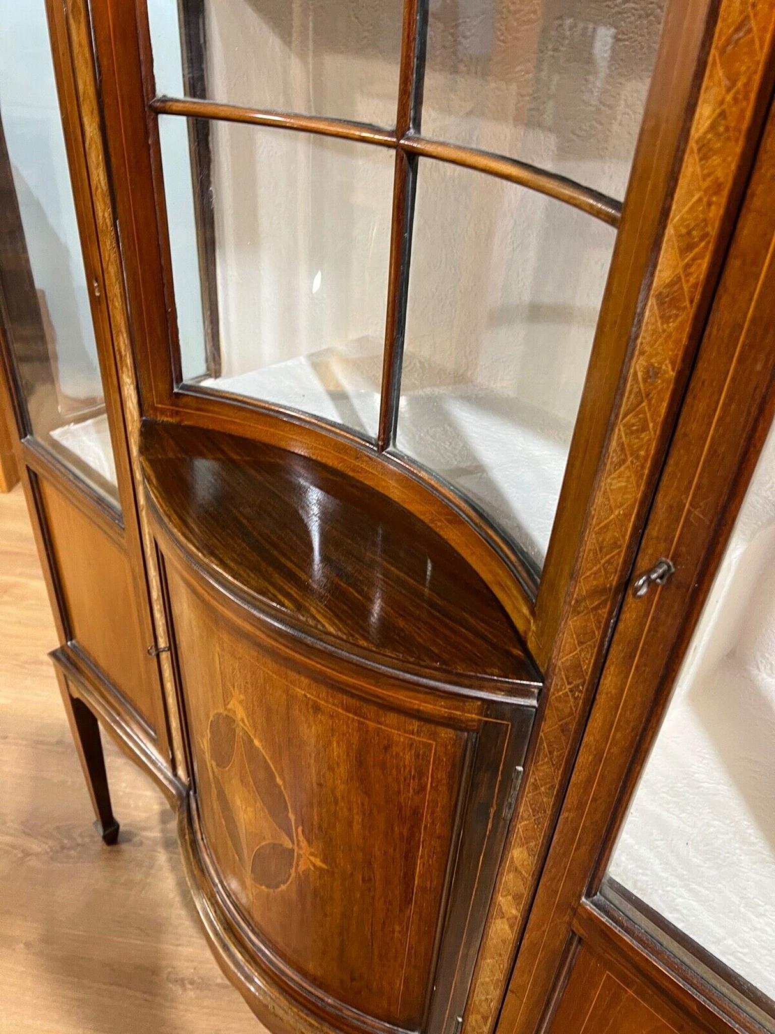 Edwardian Display Cabinet Mahogany 1900 Inlay For Sale 5