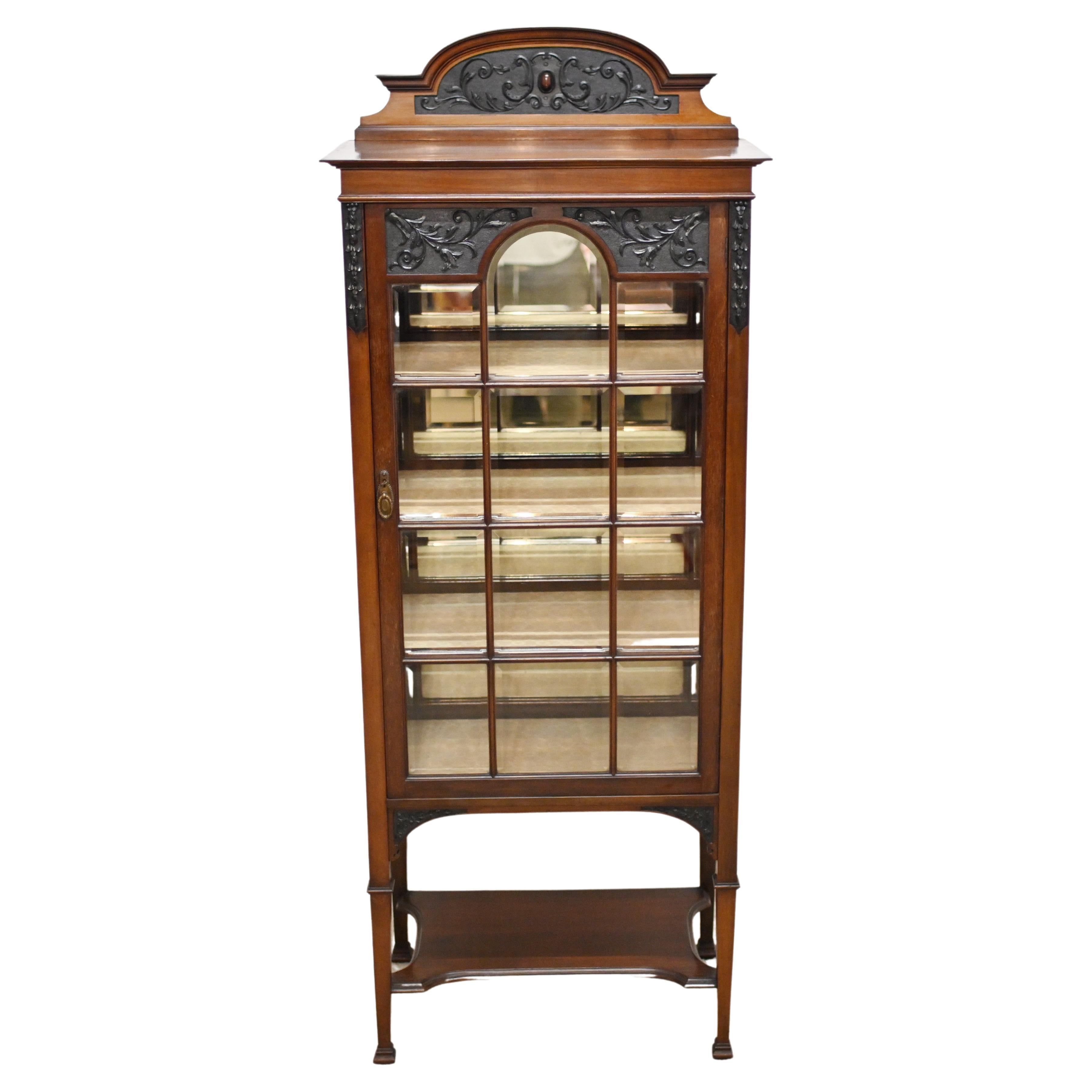 Edwardian Display Cabinet Mahagoni Jugendstil im Angebot