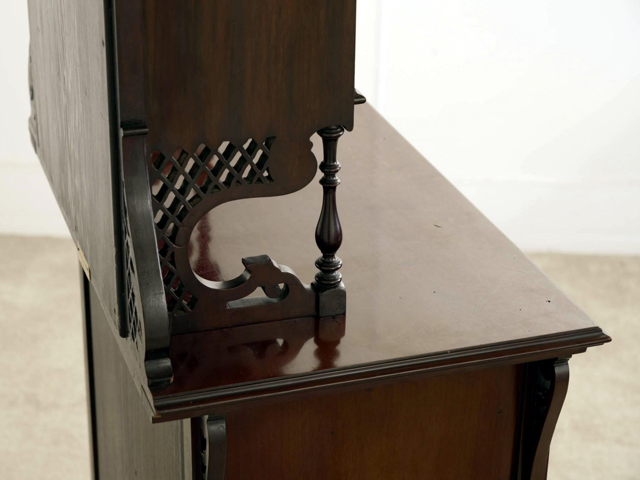You are viewing a gorgeous period Edwardian display cabinet in mahogany
Circa 1910 on this period antique
This has been fully restored by our in house restorer back to perfect condition
Bought from a private house sale in London’s Islington
Offered