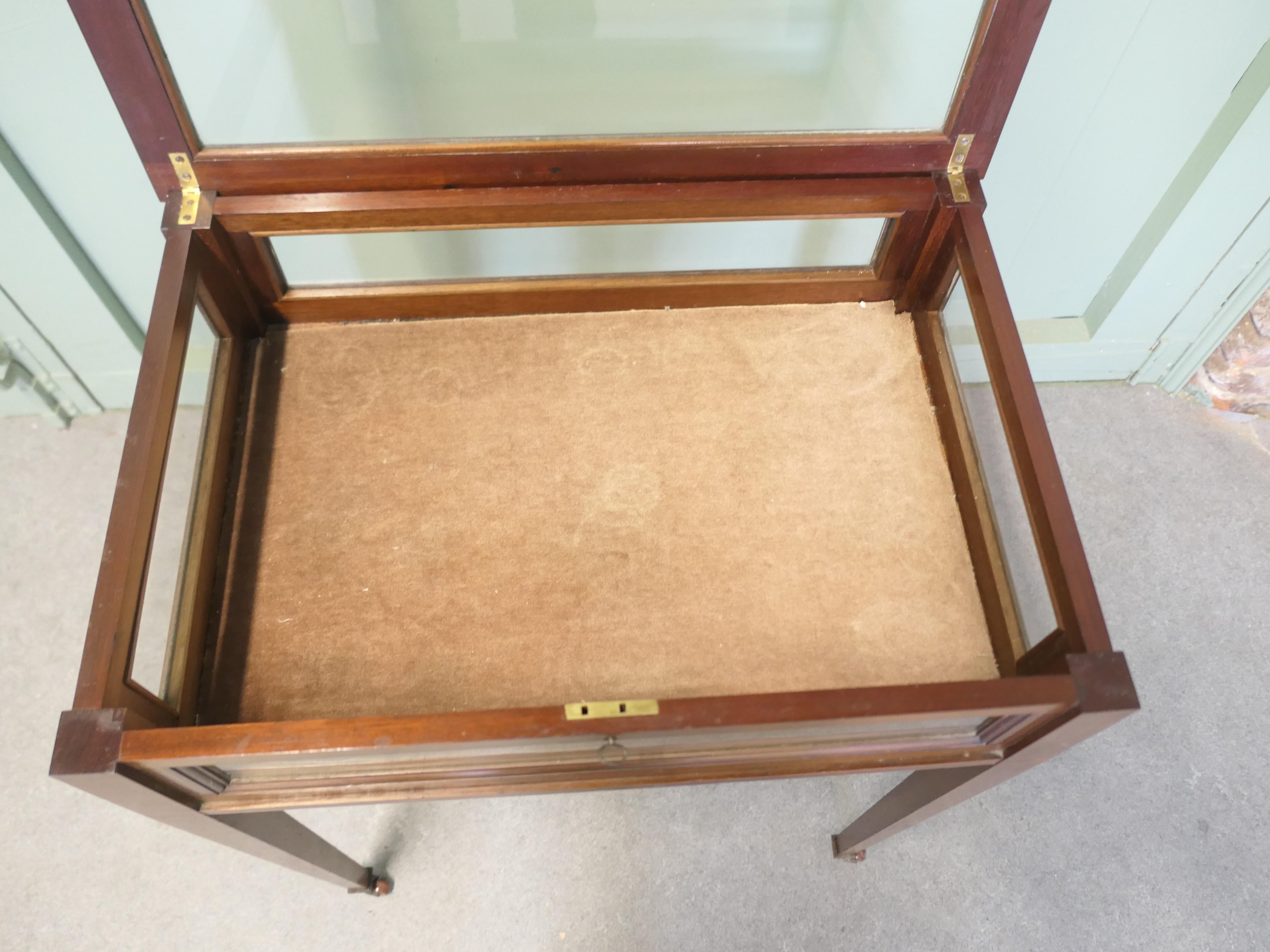 Vitrina eduardiana, joyería de mesa, etc. en venta 1