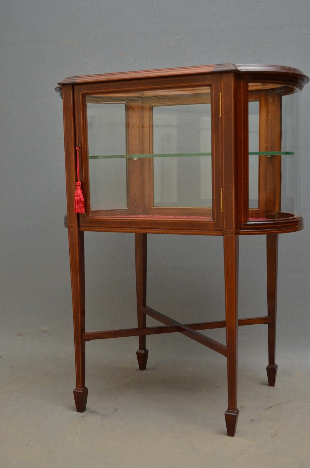 Early 20th Century Edwardian Display Table Bijouterie Table