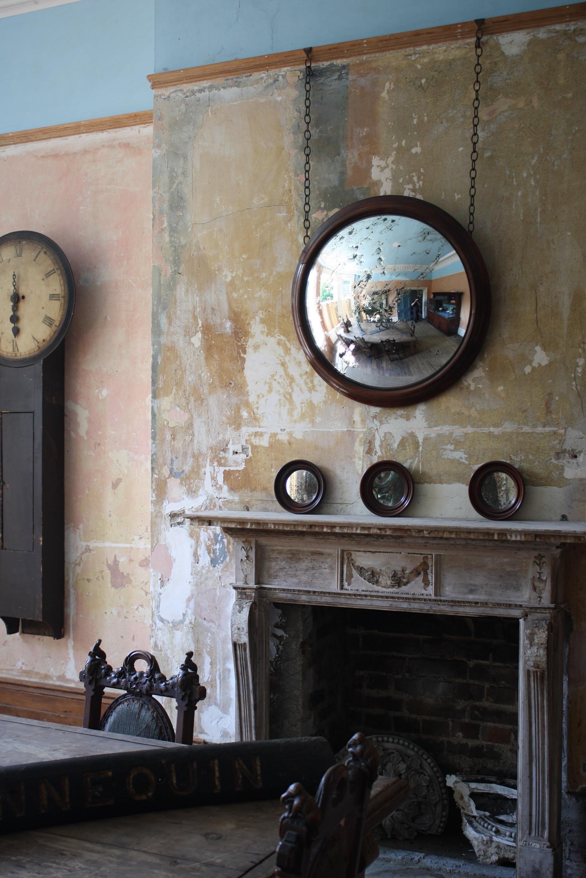 A much larger than the normal butlers mirror, with exaggerate convex. Housed is a fine mohagony frame, good areas of foxing to the mirror plate.

Recently acquired from the Verney Family, Claydon House.

Circa 1900 in age. elderly age related