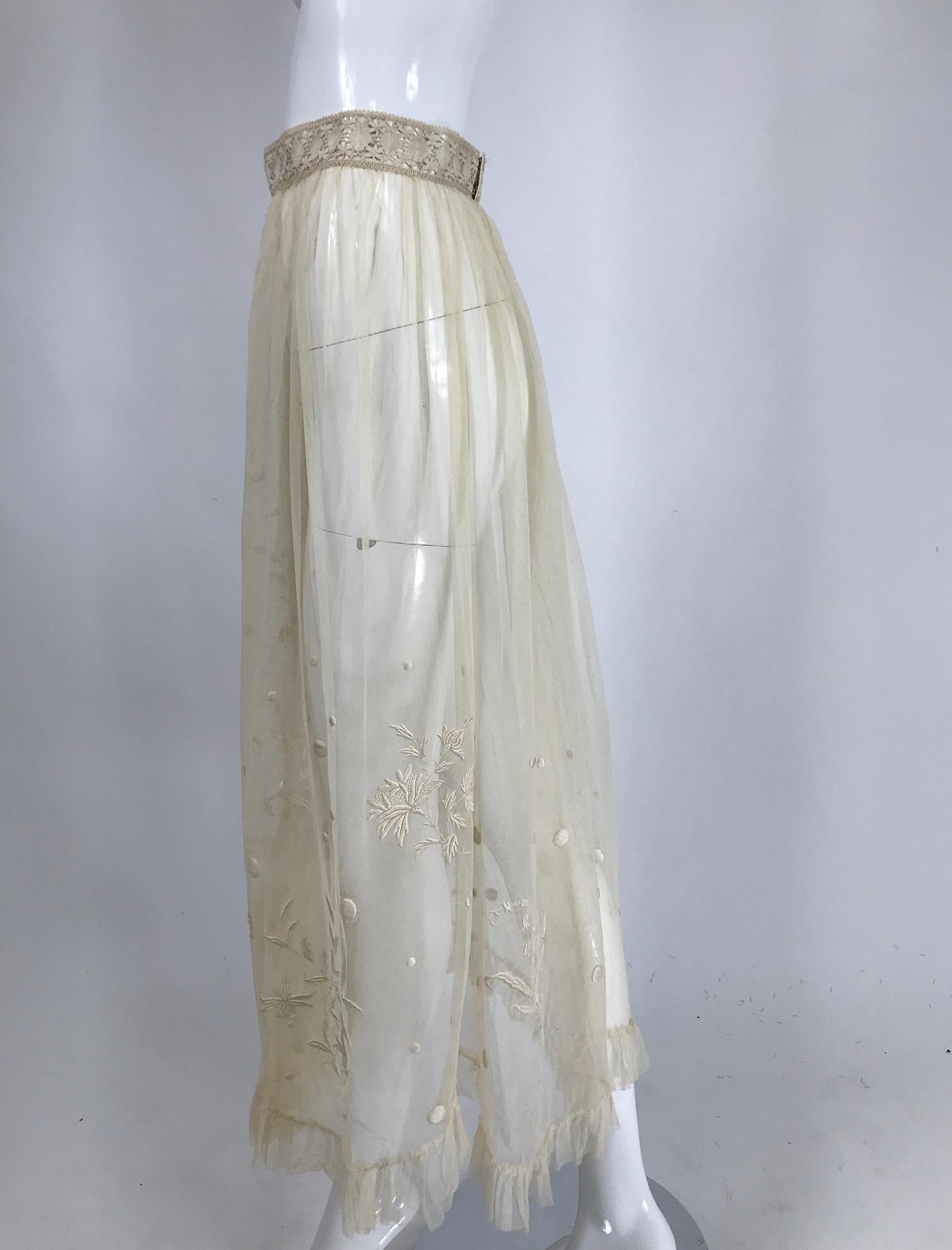 Gray Edwardian Ecru Satin Stitch Embroidered Tulle Skirt 1900s For Sale