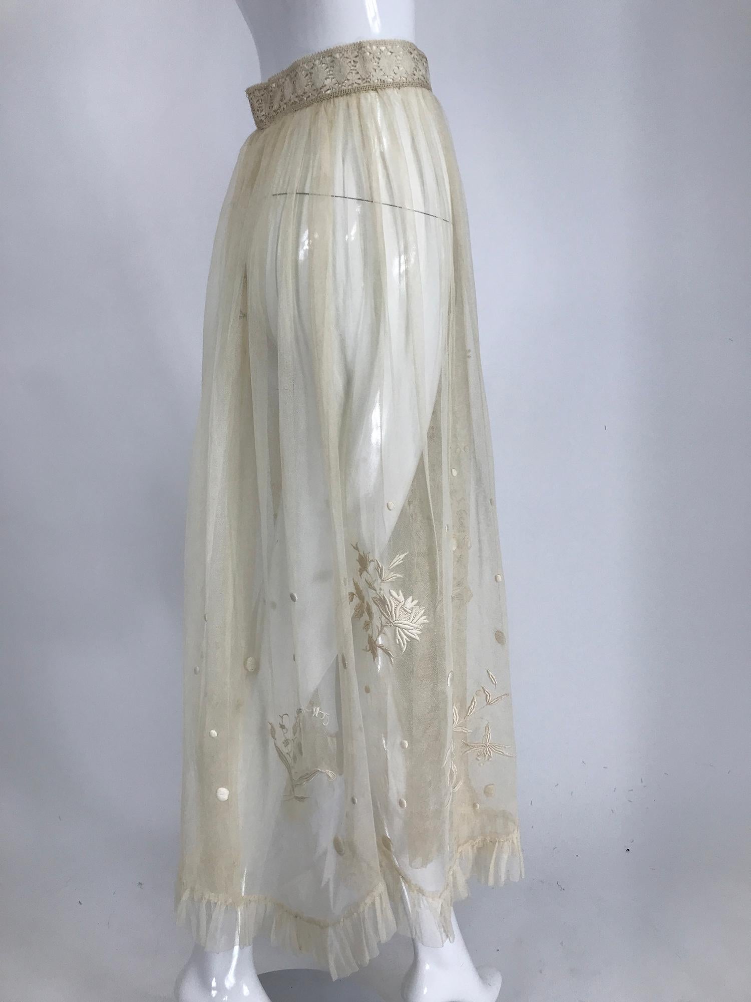 Edwardian Ecru Satin Stitch Embroidered Tulle Skirt 1900s For Sale 1