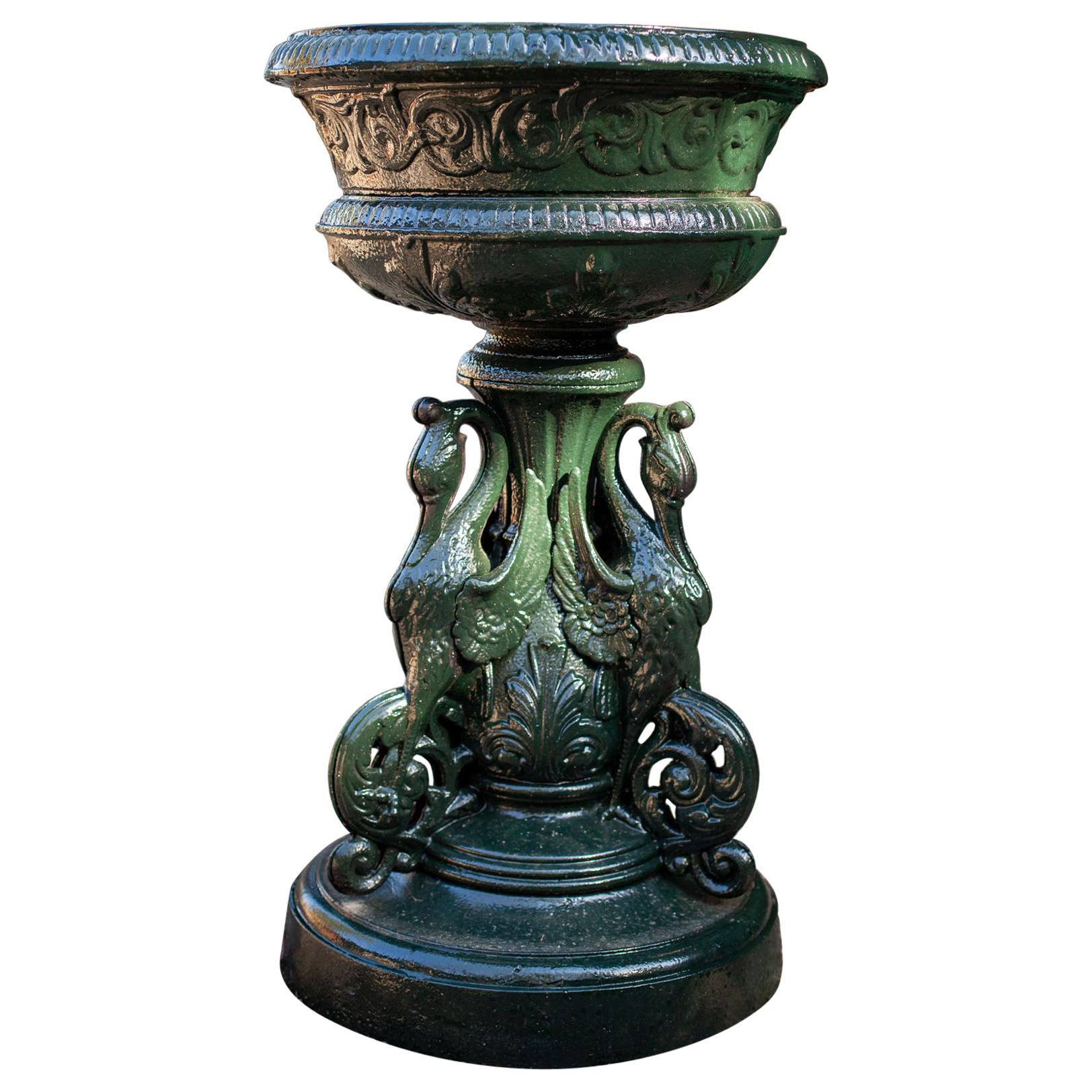 Fontaine / urne édouardienne en ébène