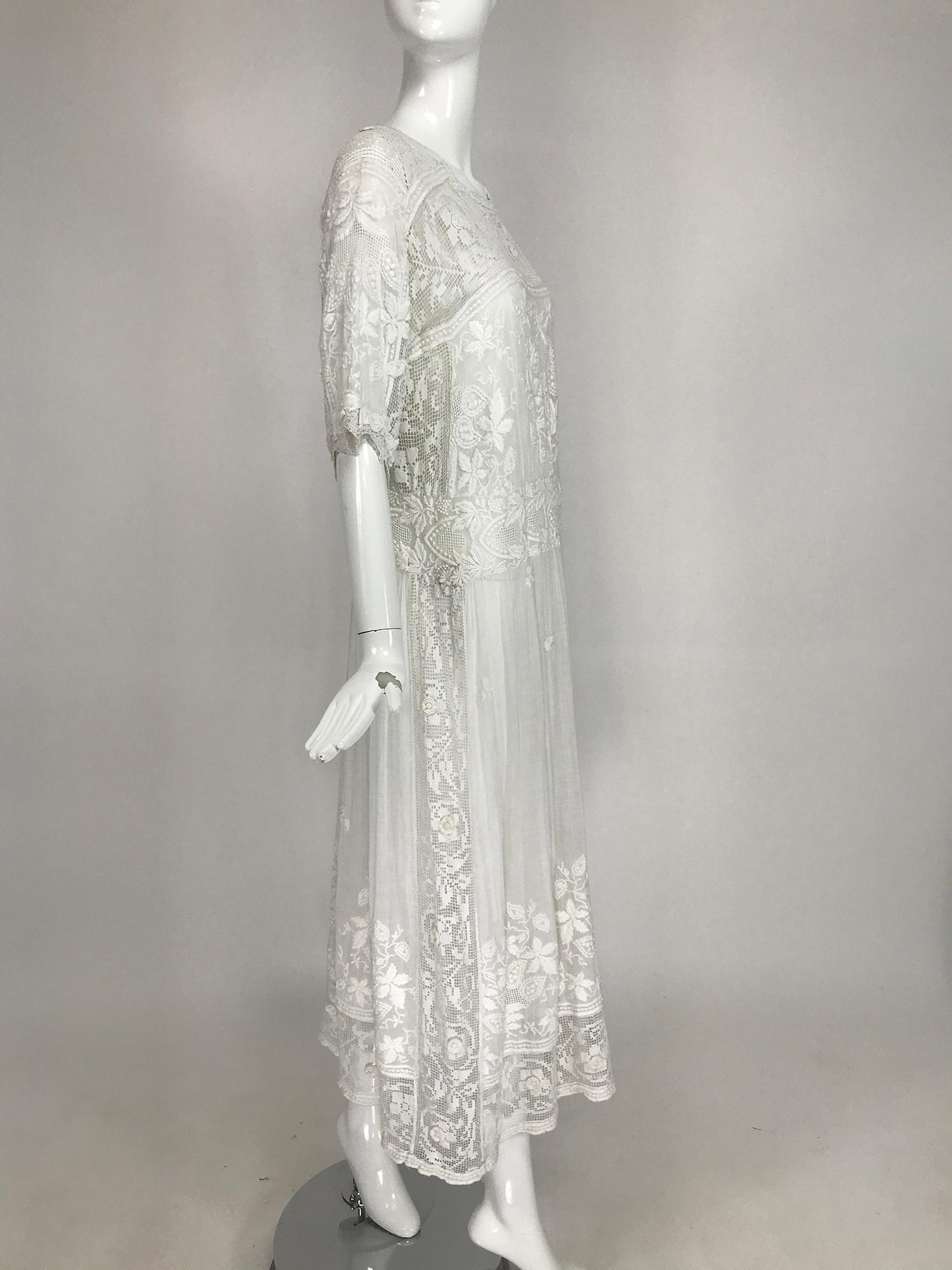 Edwardian Embroidered & appliqued White Batiste & Filet Lace Handmade Dress In Good Condition In West Palm Beach, FL