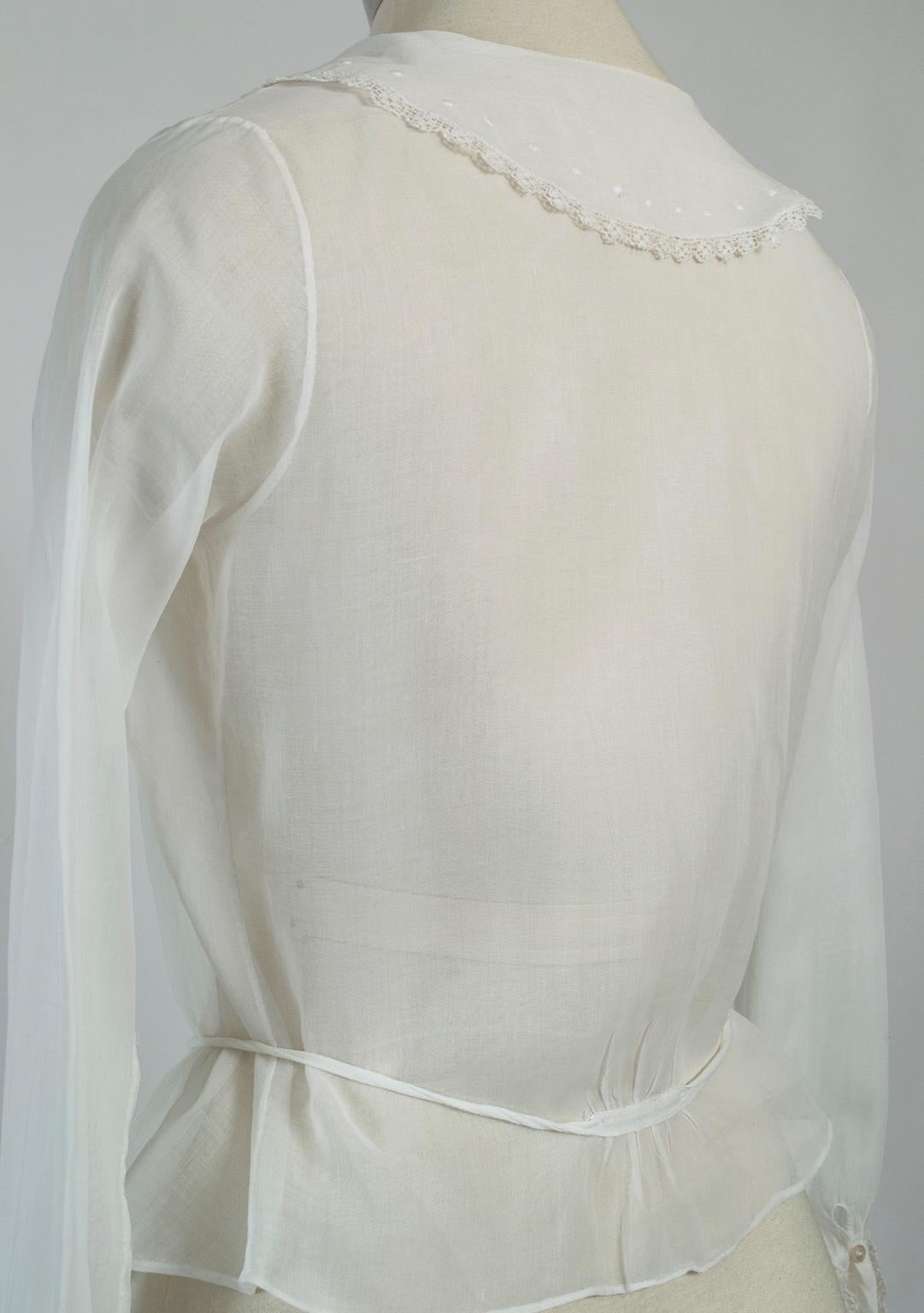 Women's Edwardian White Embroidered Batiste Filet Lace Tie Waist Blouse - XS - S, 1910s For Sale